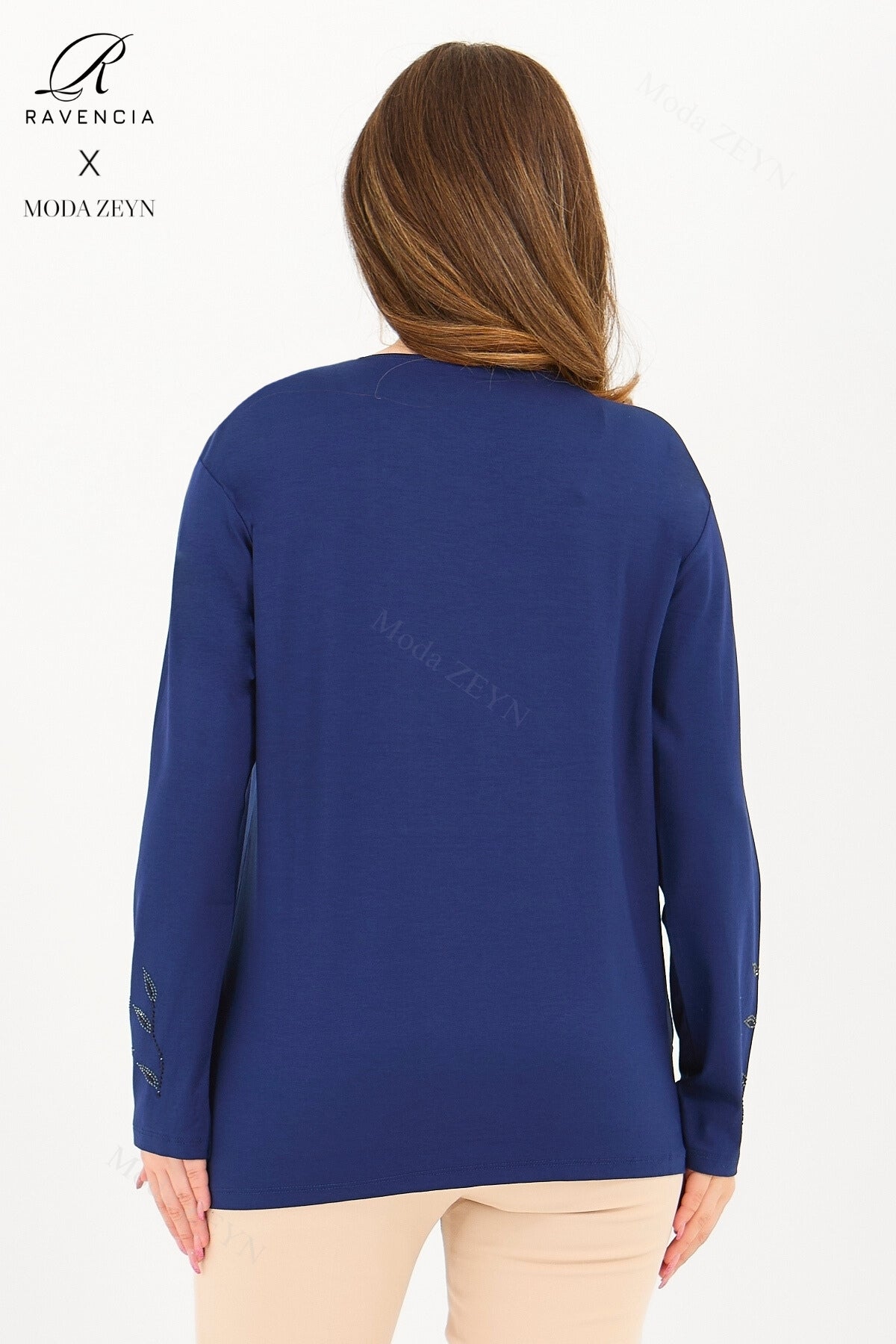 Kadın Orta Yaş Ve Üzeri Viskon Yaprak Desen Taşlı İşlemeli Likralı Lacivert Anne Penye Bluz