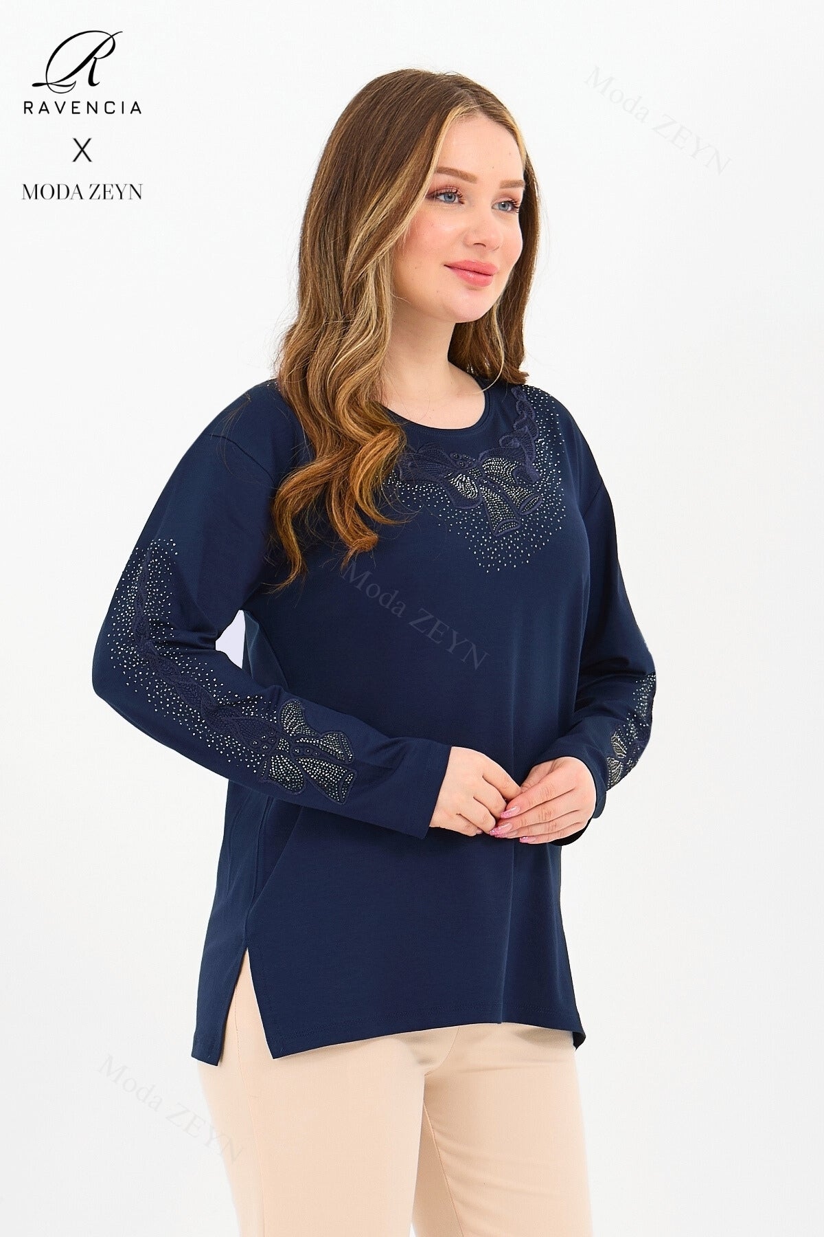 Kadın Orta Yaş Ve Üzeri Viskon Fiyonk Desen Taşlı Işlemeli Likralı Anne Penye Bluz