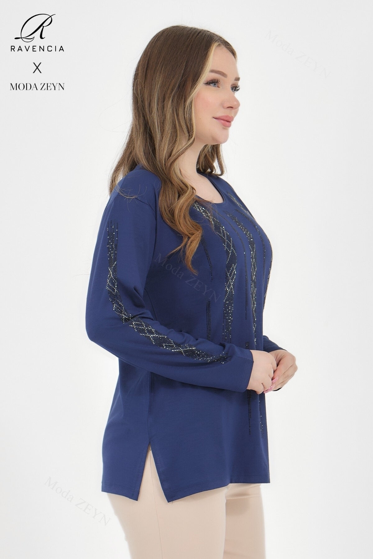 Kadın Orta Yaş Ve Üzeri Viskon Düz Cizgi Taşlı İşlemeli Likralı Lacivert Anne Penye Bluz