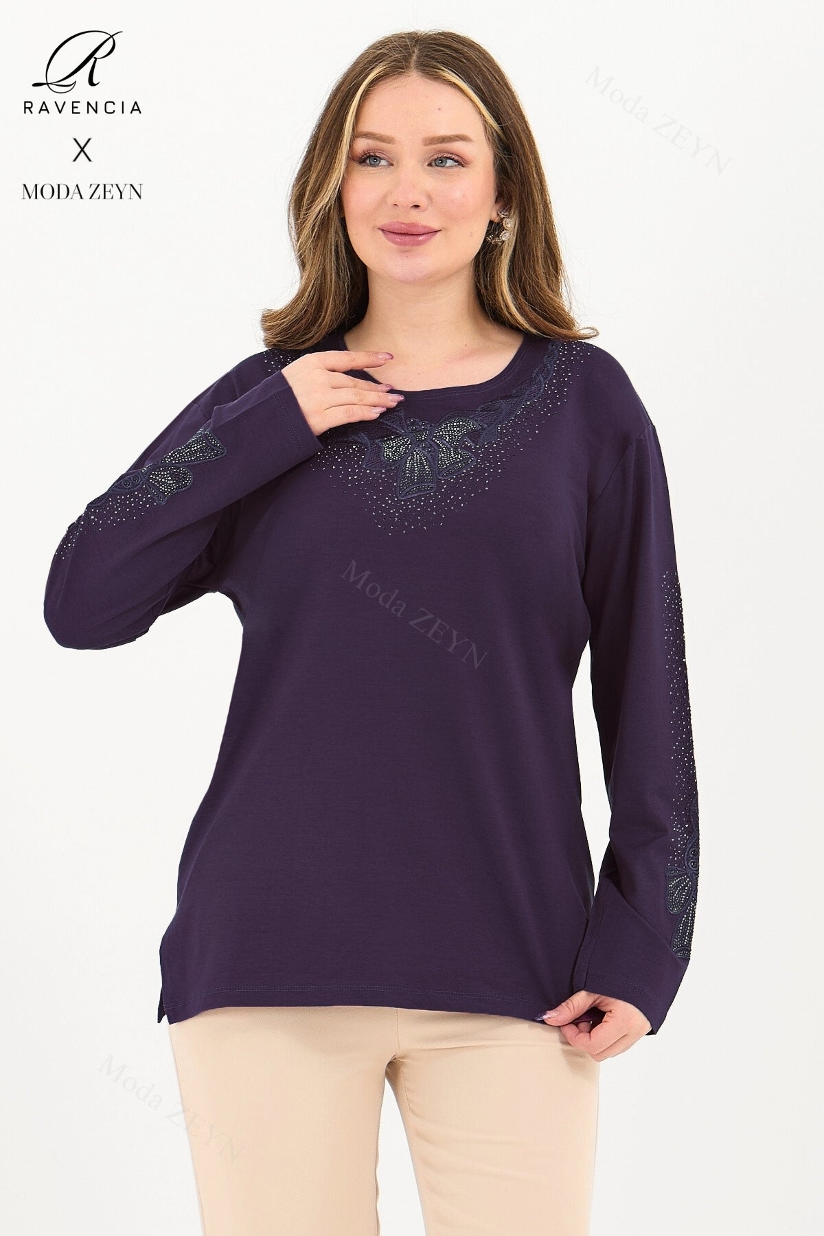 Kadın Orta Yaş Ve Üzeri Viskon Fiyonk Desen Taşlı Işlemeli Likralı Anne Penye Bluz