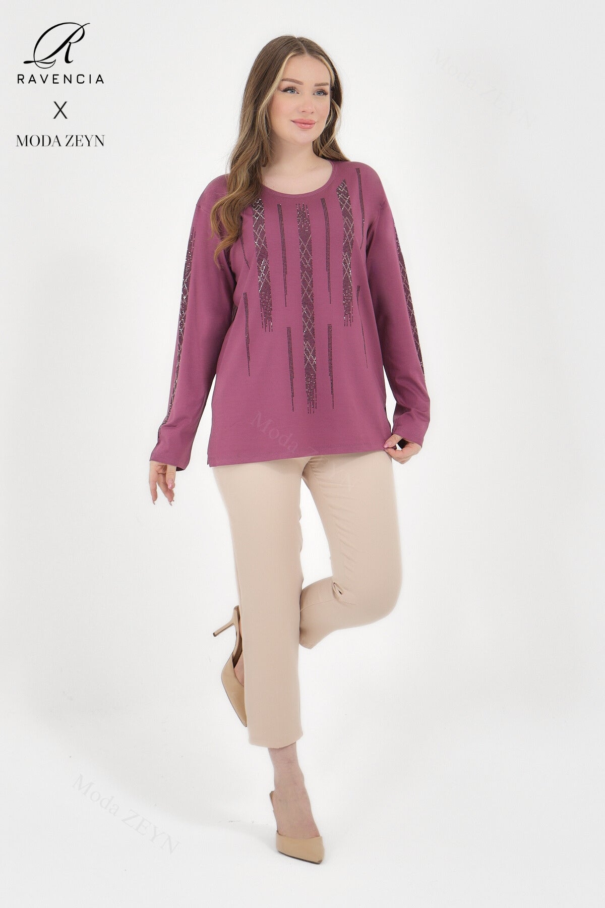 Kadın Orta Yaş Ve Üzeri Viskon Düz Cizgi Taşlı İşlemeli Likralı Lacivert Anne Penye Bluz