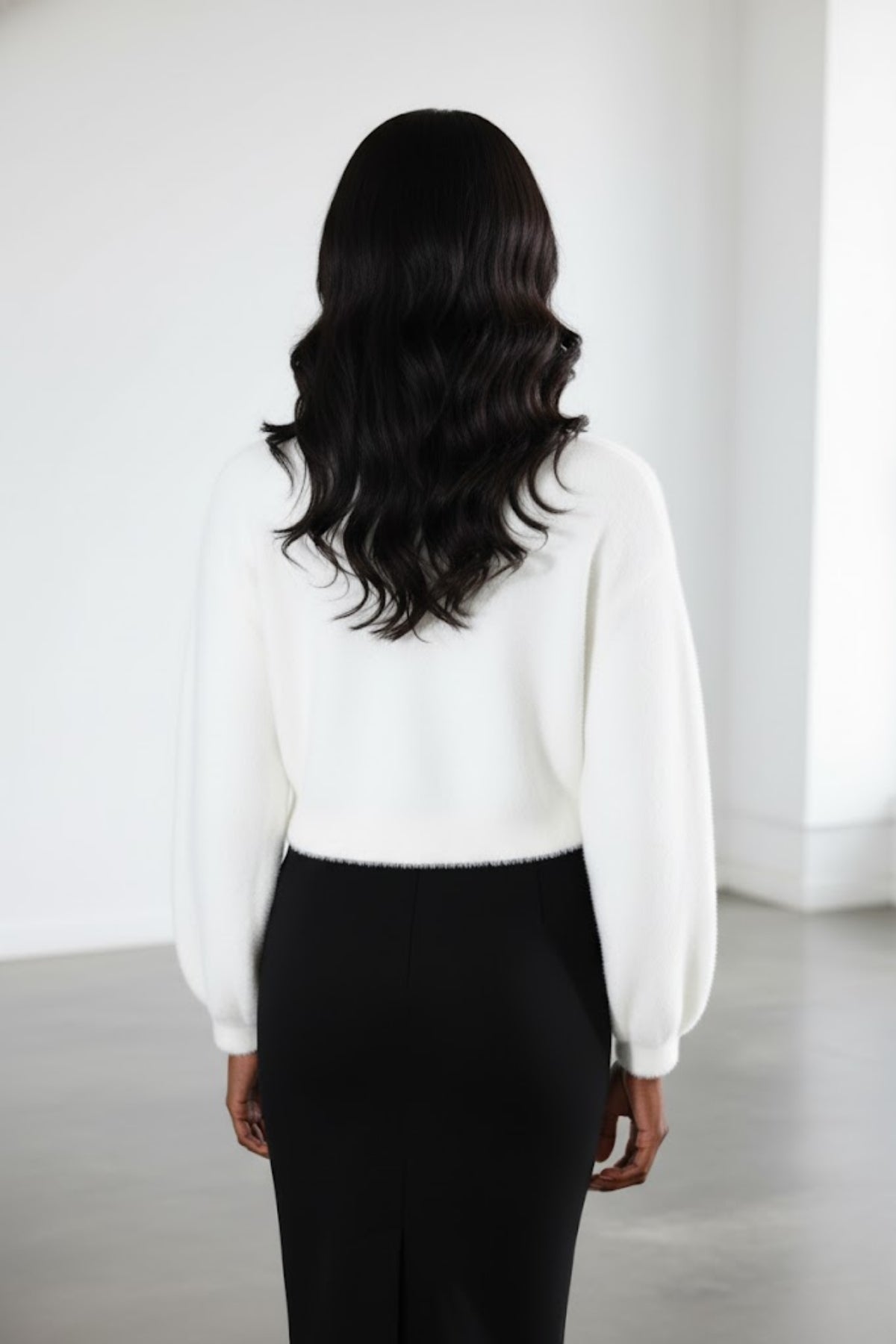 Kadın İnci Taşlı Düğmeli Yumoş Hırka