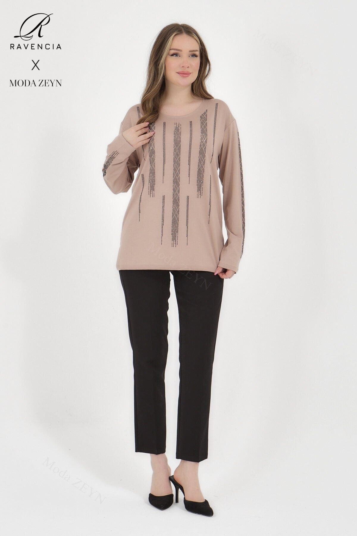 Kadın Orta Yaş Ve Üzeri Viskon Düz Cizgi Taşlı İşlemeli Likralı Lacivert Anne Penye Bluz