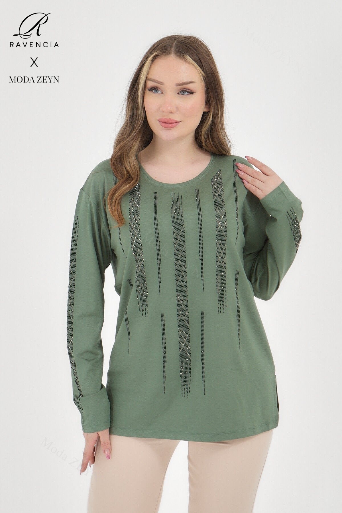 Kadın Viskon Düz Cizgi Taşlı İşlemeli Likralı Anne Penye Bluz