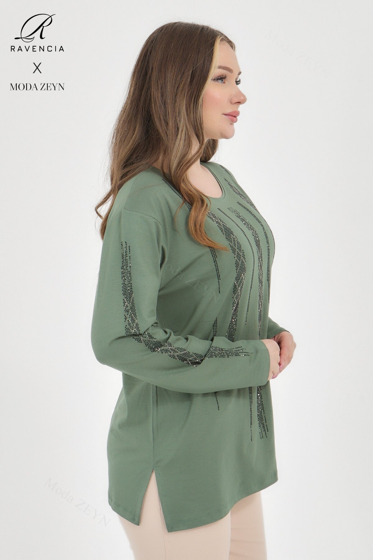 Kadın Orta Yaş Ve Üzeri Viskon Düz Cizgi Taşlı İşlemeli Likralı Lacivert Anne Penye Bluz