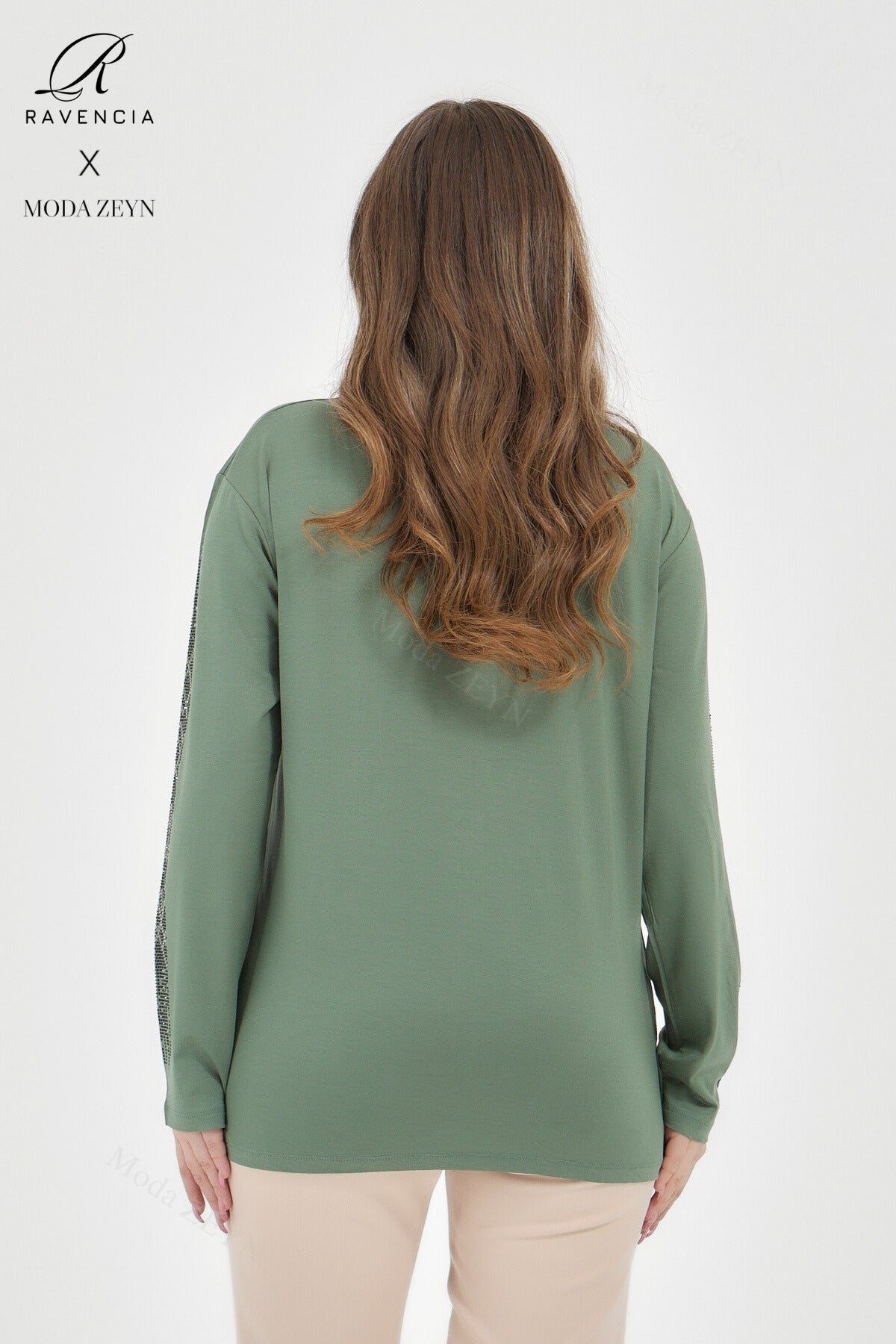 Kadın Orta Yaş Ve Üzeri Viskon Düz Cizgi Taşlı İşlemeli Likralı Lacivert Anne Penye Bluz