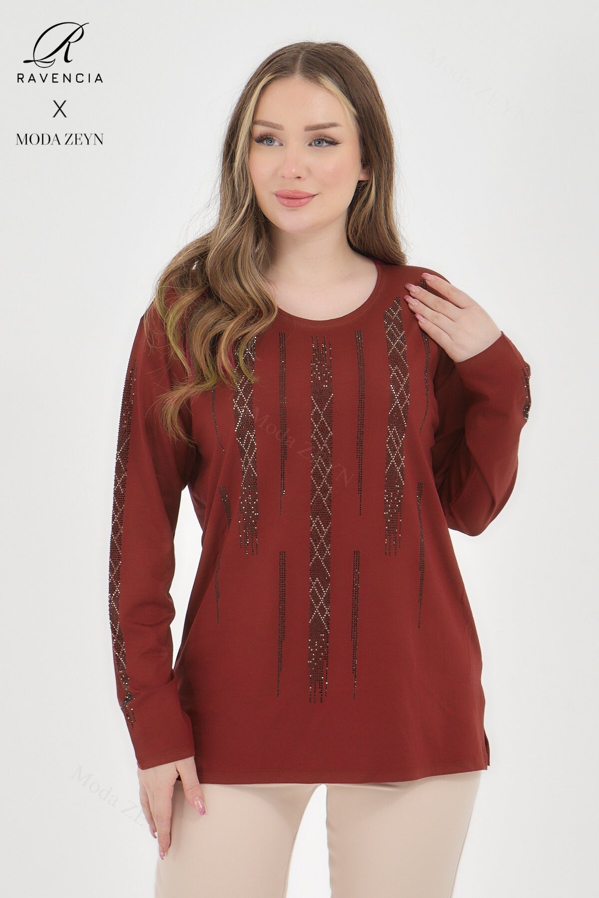 Kadın Viskon Düz Cizgi Taşlı İşlemeli Likralı Anne Penye Bluz