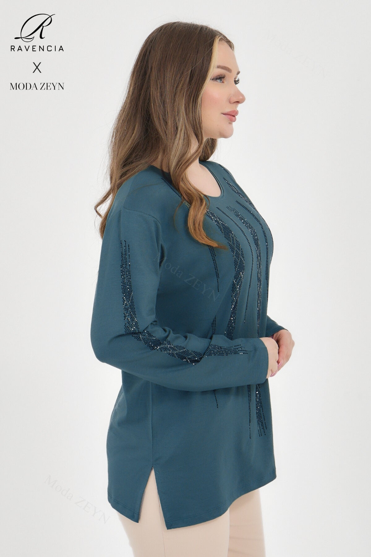 Kadın Orta Yaş Ve Üzeri Viskon Düz Cizgi Taşlı İşlemeli Likralı Lacivert Anne Penye Bluz