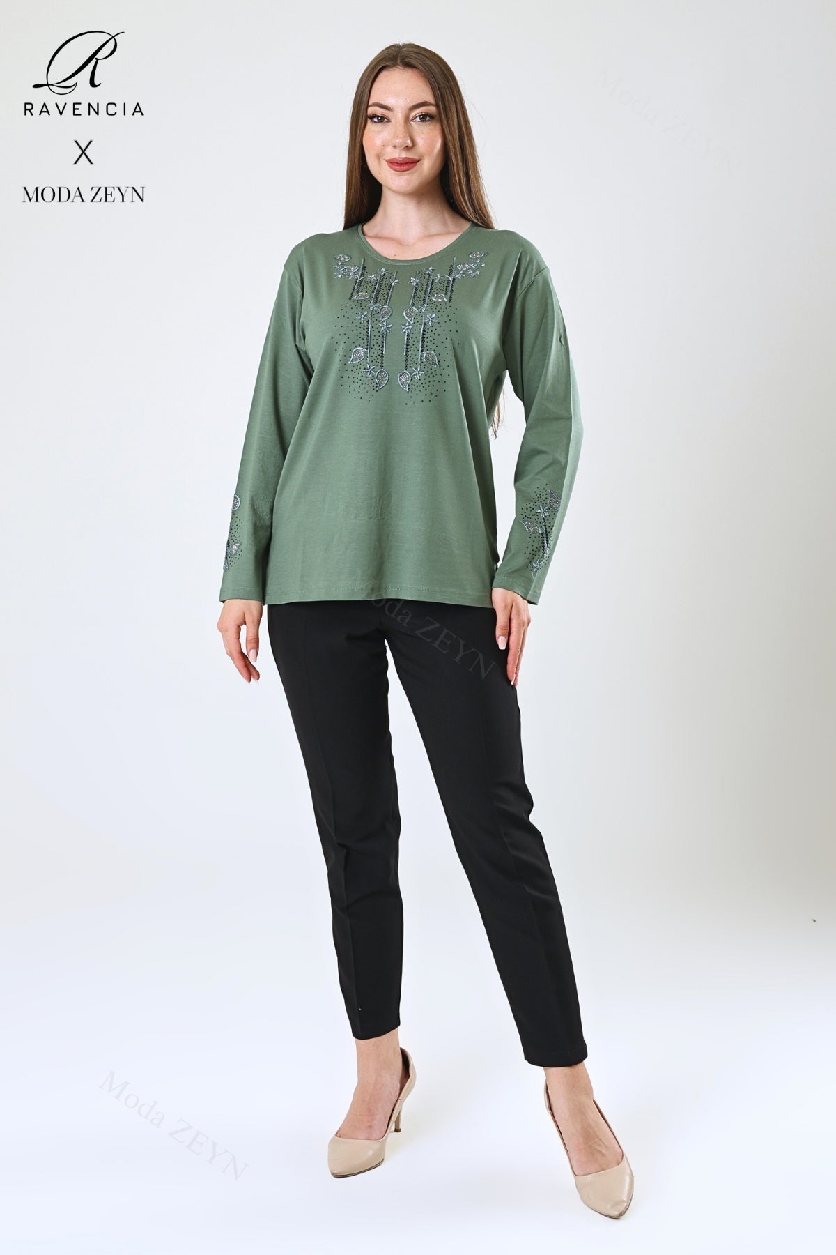 Kadın Çift Damla Dal Desenli Taşlı Işlemeli Yırtmaçlı Likralı Viskon Anne Penye Bluz