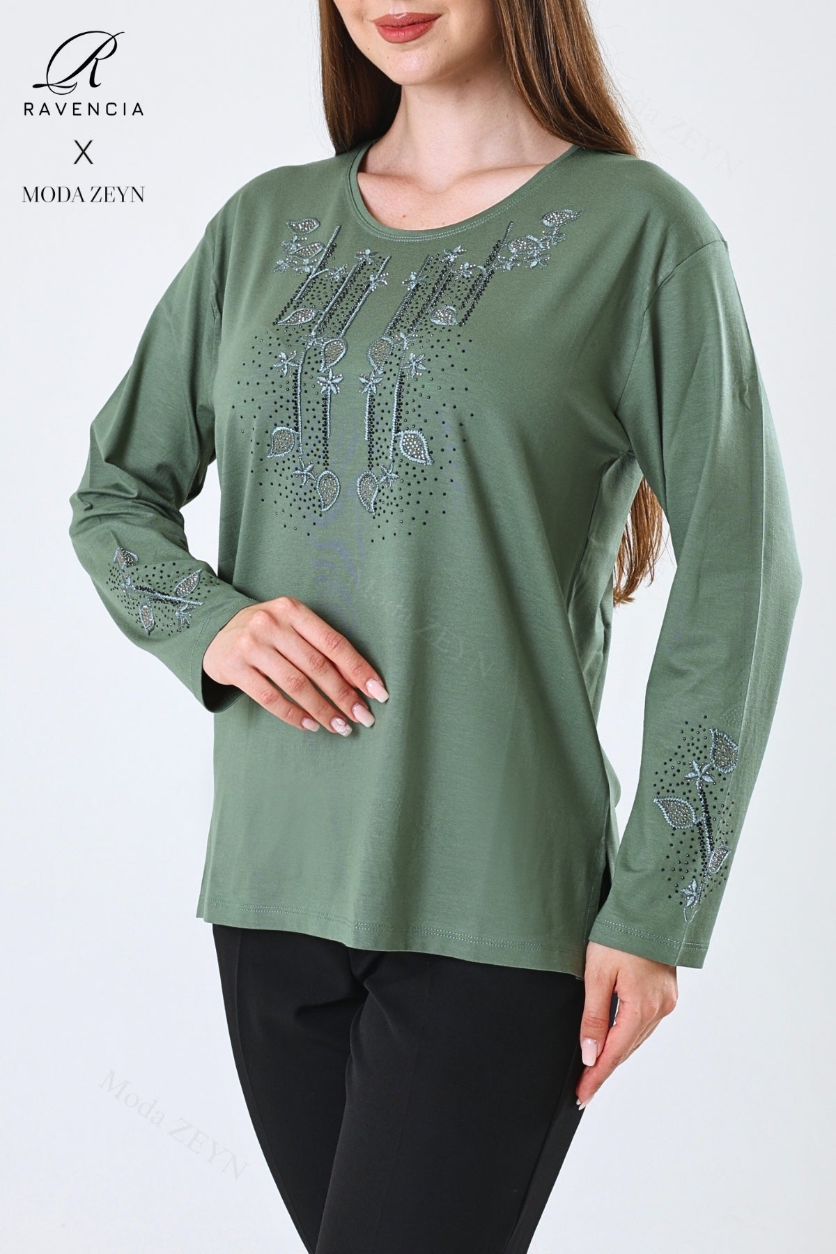 Kadın Çift Damla Dal Desenli Taşlı Işlemeli Yırtmaçlı Likralı Viskon Anne Penye Bluz