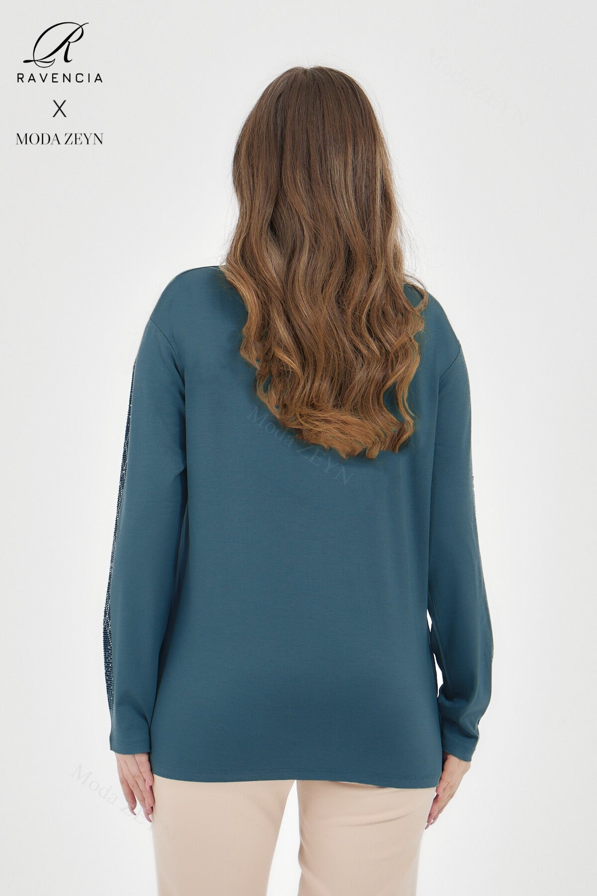 Kadın Viskon Düz Cizgi Taşlı İşlemeli Likralı Anne Penye Bluz