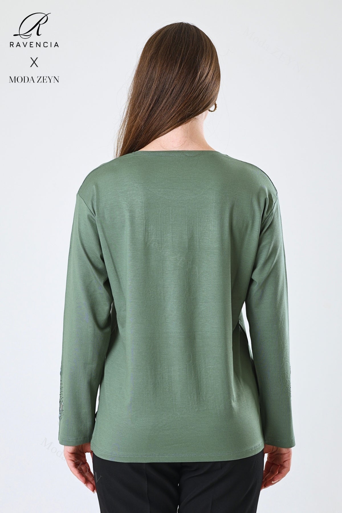 Kadın Çift Damla Dal Desenli Taşlı Işlemeli Yırtmaçlı Likralı Viskon Anne Penye Bluz