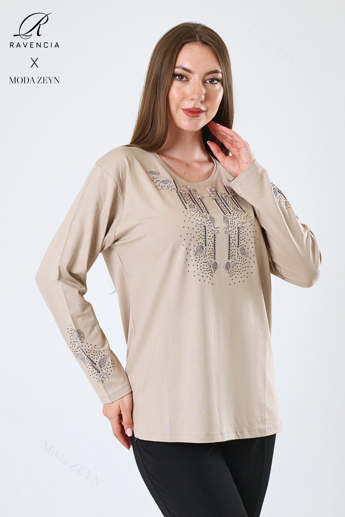 Kadın Çift Damla Dal Desenli Taşlı Işlemeli Yırtmaçlı Likralı Viskon Anne Penye Bluz