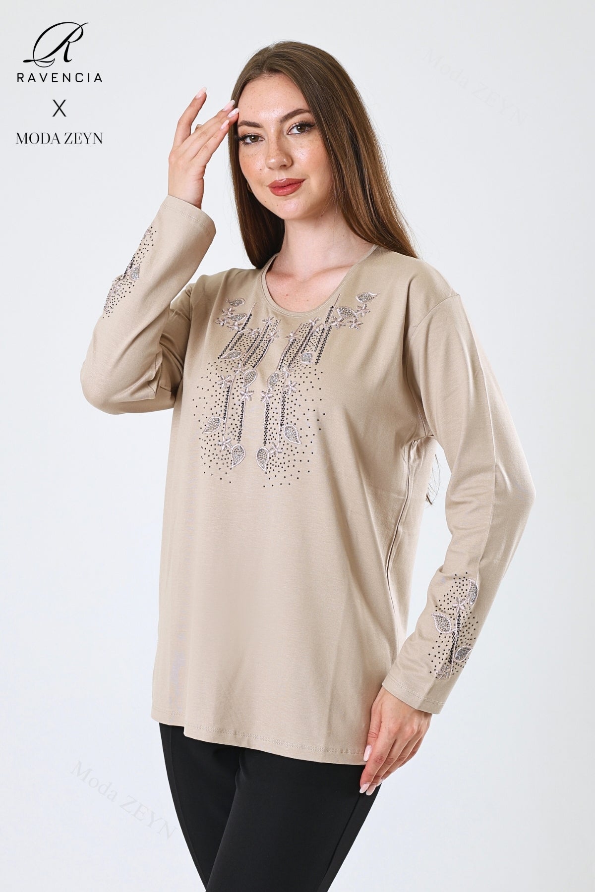 Kadın Çift Damla Dal Desenli Taşlı Işlemeli Yırtmaçlı Likralı Viskon Anne Penye Bluz