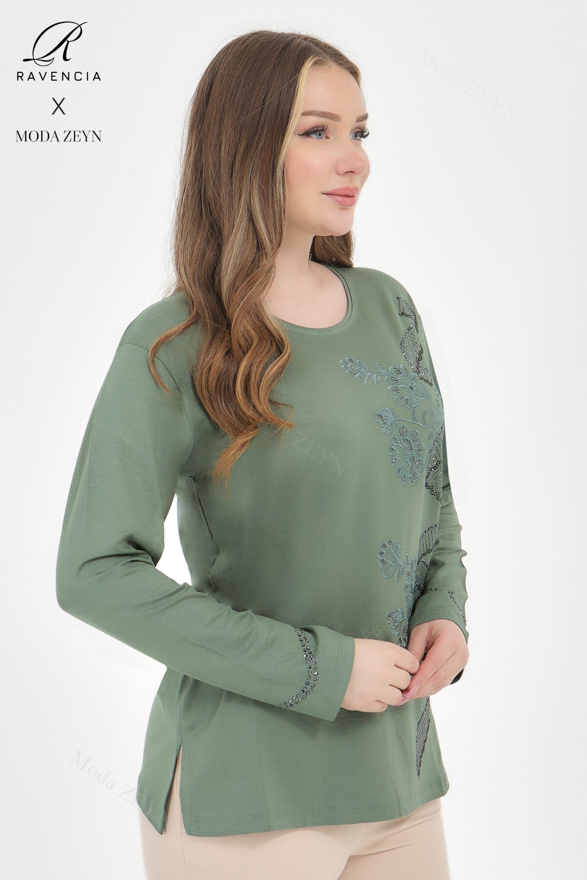 Kadın Viskon Sarmal Desen Taşlı İşlemeli Likralı Anne Penye Bluz