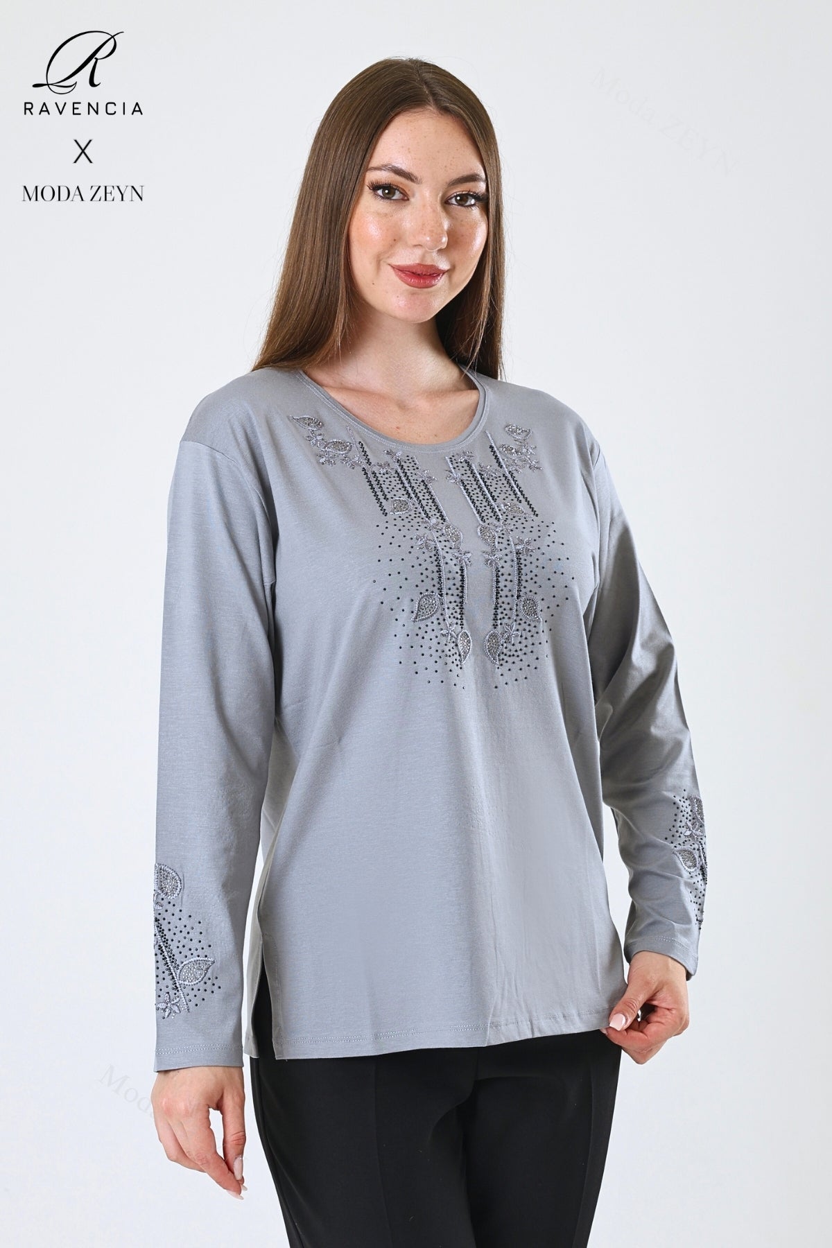 Kadın Çift Damla Dal Desenli Taşlı Işlemeli Yırtmaçlı Likralı Viskon Anne Penye Bluz