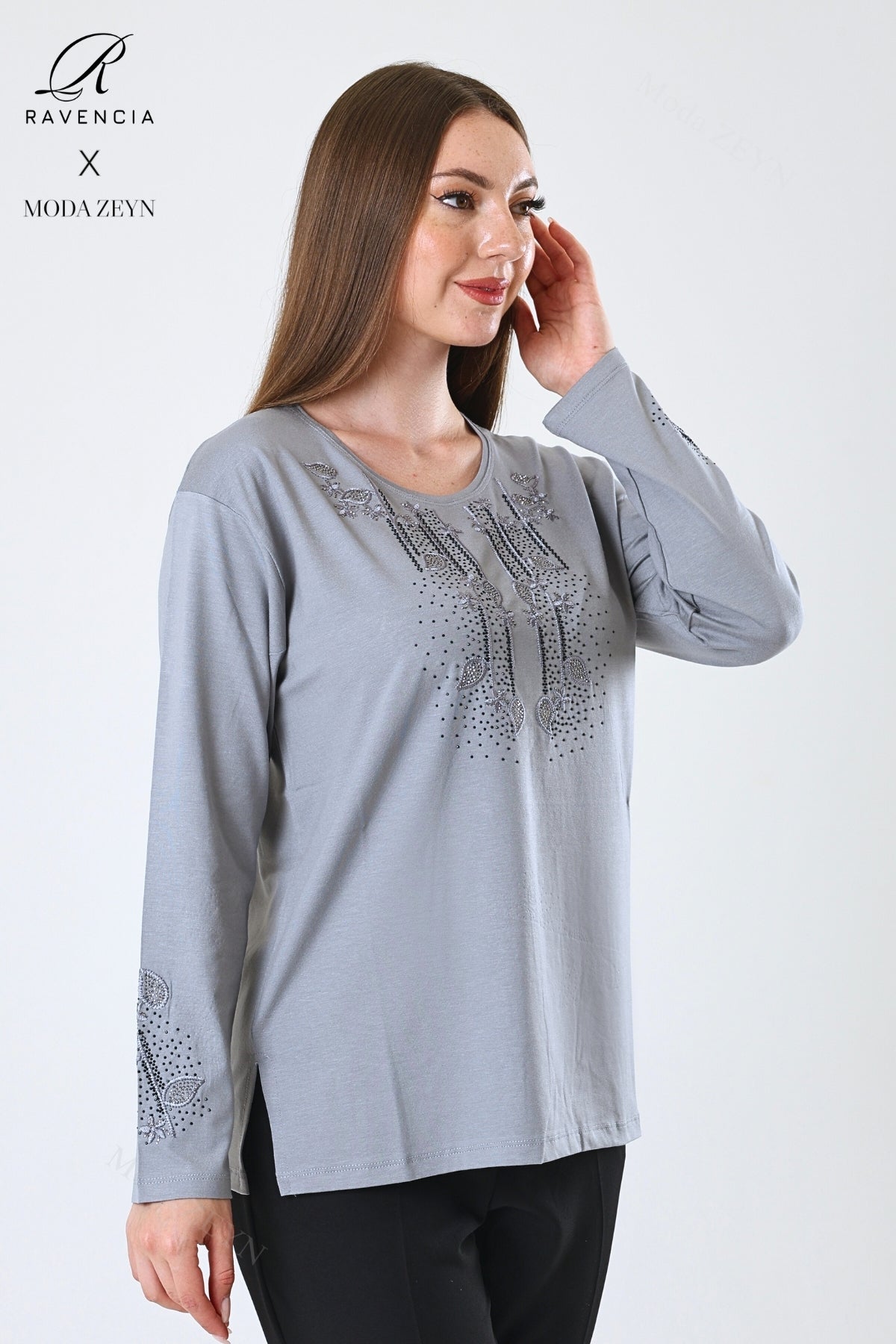 Kadın Çift Damla Dal Desenli Taşlı Işlemeli Yırtmaçlı Likralı Viskon Anne Penye Bluz