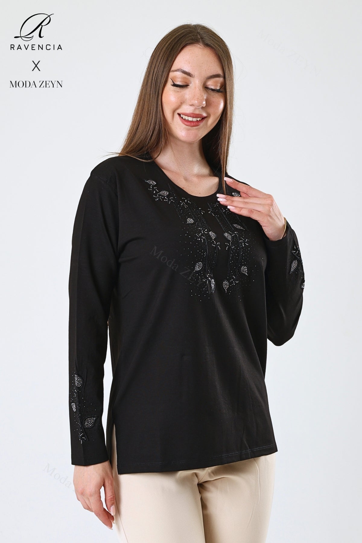 Kadın Çift Damla Dal Desenli Taşlı Işlemeli Yırtmaçlı Likralı Viskon Anne Penye Bluz