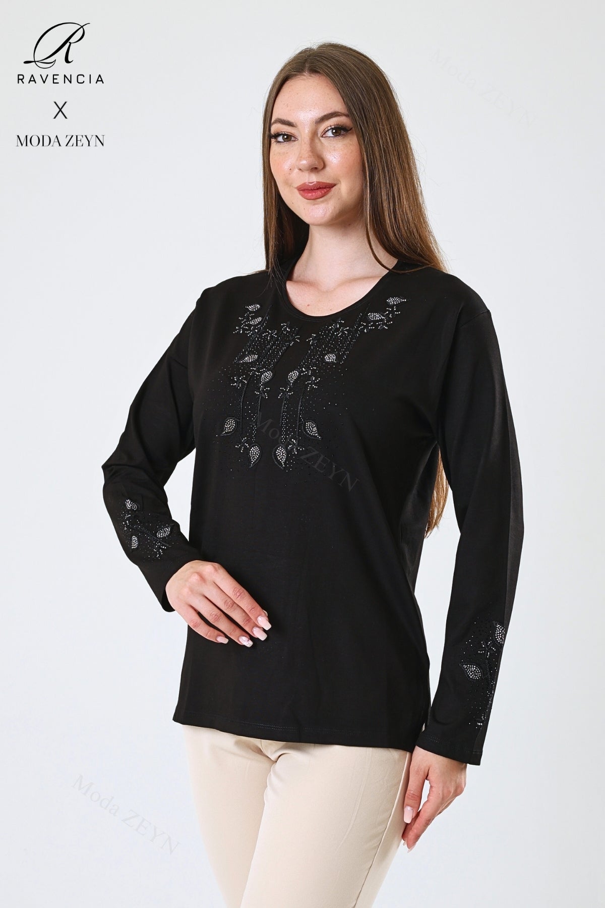 Kadın Çift Damla Dal Desenli Taşlı Işlemeli Yırtmaçlı Likralı Viskon Anne Penye Bluz