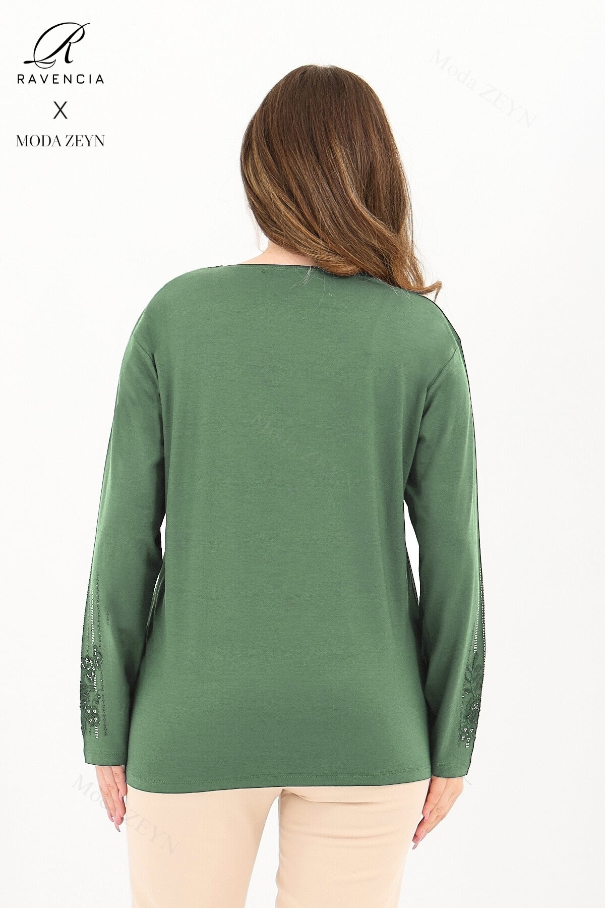 Kadın Şerit Desen Taşlı Işlemeli Yırtmaçlı Likralı Viskon Anne Penye Bluz