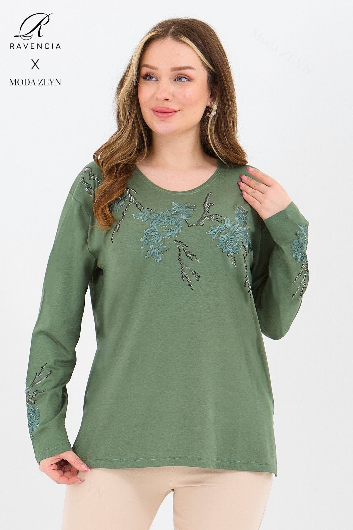 Kadın Orta Yaş Ve Üzeri Viskon Ağaç Desen Taşlı Işlemeli Likralı Anne Penye Bluz