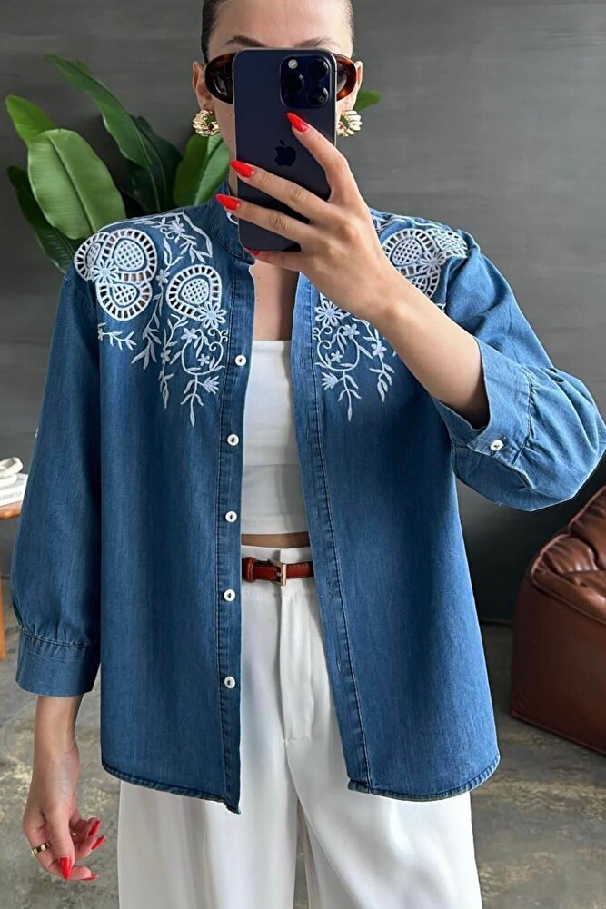 Kadın %100 Pamuk Hakim Yaka Ajurlu Gömlek