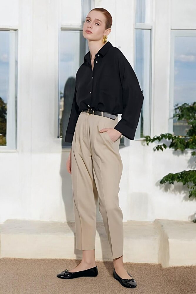 Kadın Kemerli Pileli Keten Pantolon