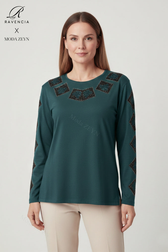 Kadın Orta Yaş Ve Üzeri Viskon Kare Taşlı Yırtmaçlı İşlemeli Likralı Anne Penye Bluz