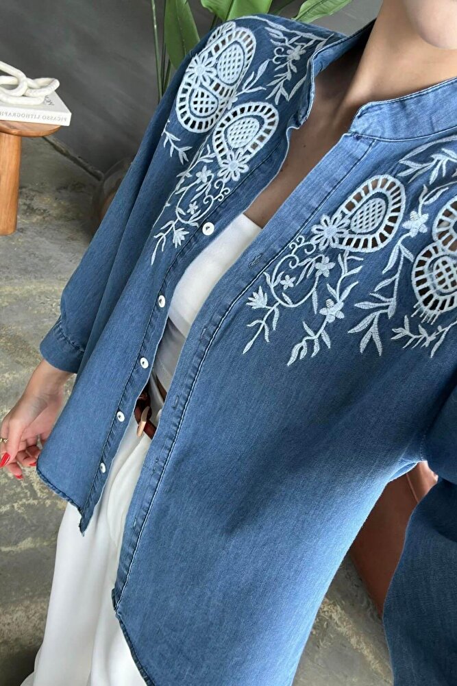 Kadın %100 Pamuk Hakim Yaka Ajurlu Gömlek