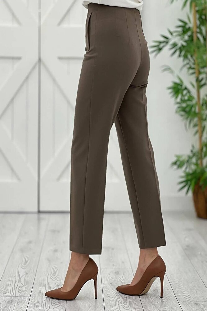 Kadın Model Yüksek Bel Kumaş Koyu Kırmızı Pantolon