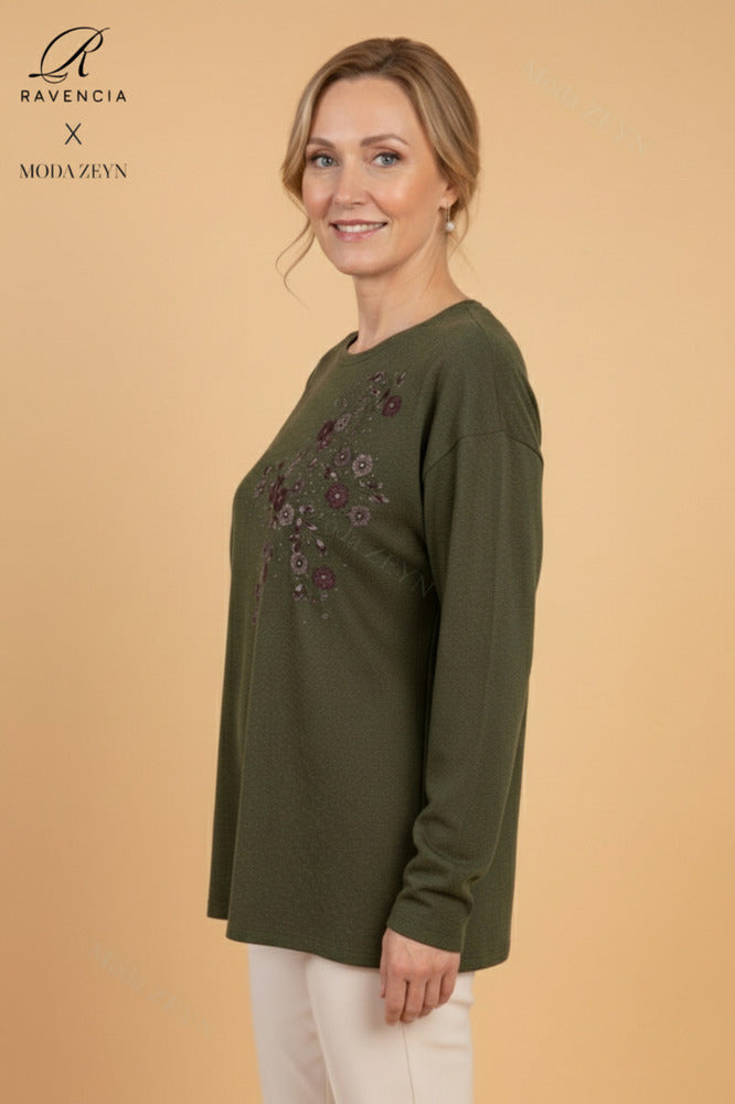 Kadın Çiçek Desenli Taşlı Likralı Yırtmaçlı Yün Anne Penye Bluz