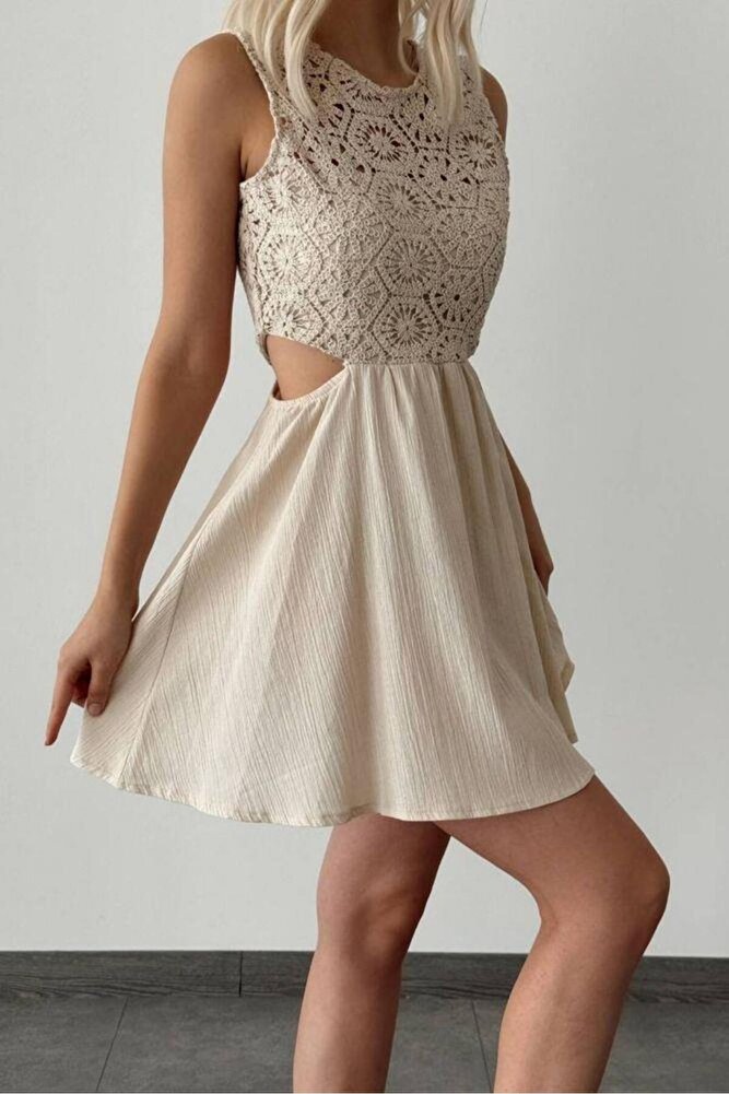 Kadın Cut-Out Ajurlu Fermuarlı %100 Pamuk Krem Elbise