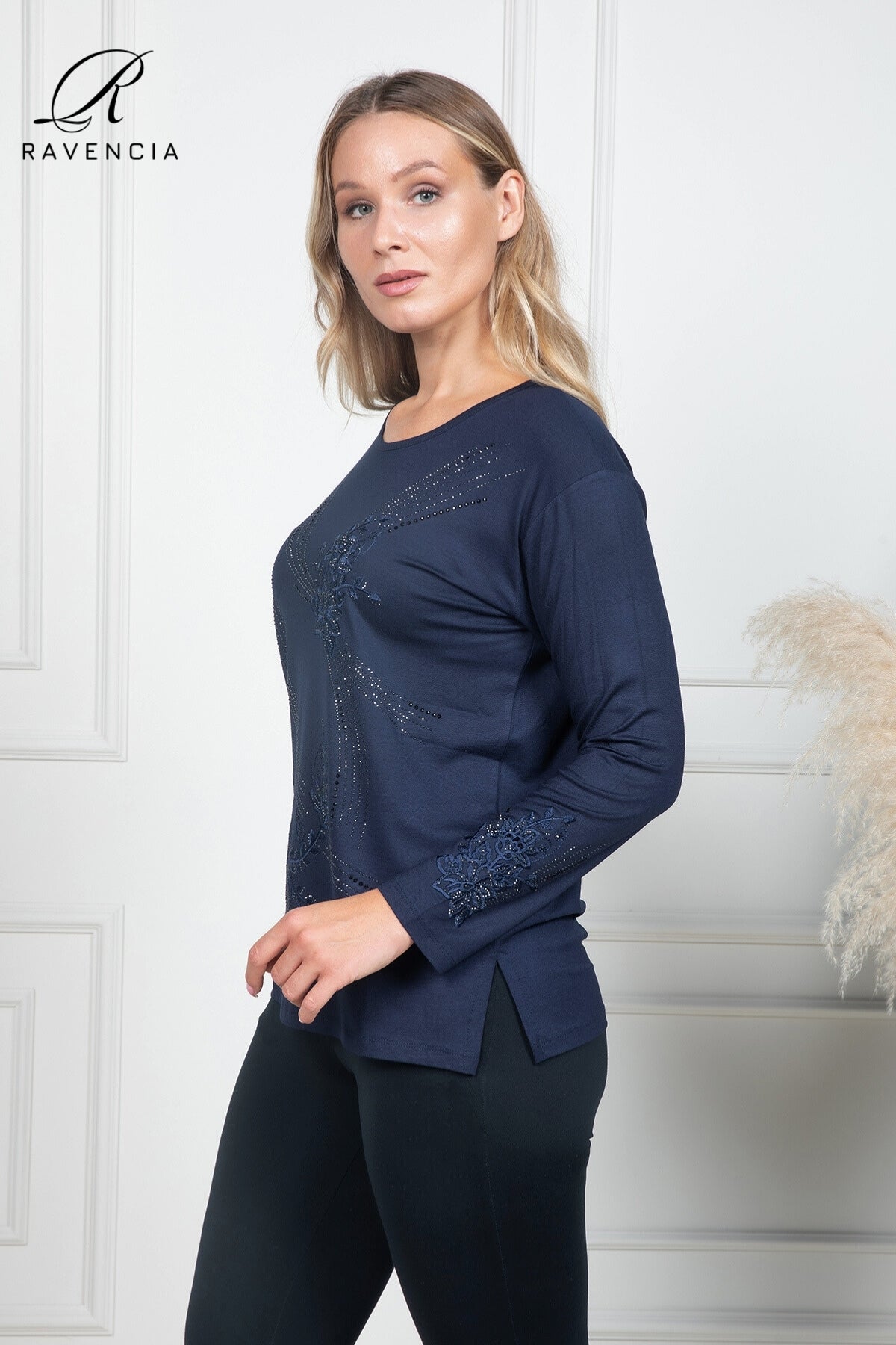 Kadın Orta Yaş Ve Üzeri Kaplama Çiçek Desenli Taşlı Işlemeli Likralı Anne Penye Bluz