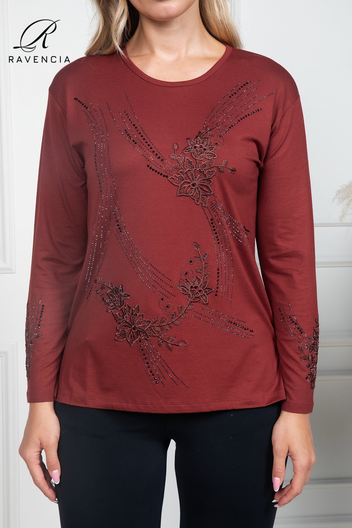 Kadın Orta Yaş Ve Üzeri Kaplama Çiçek Desenli Taşlı Işlemeli Likralı Anne Penye Bluz