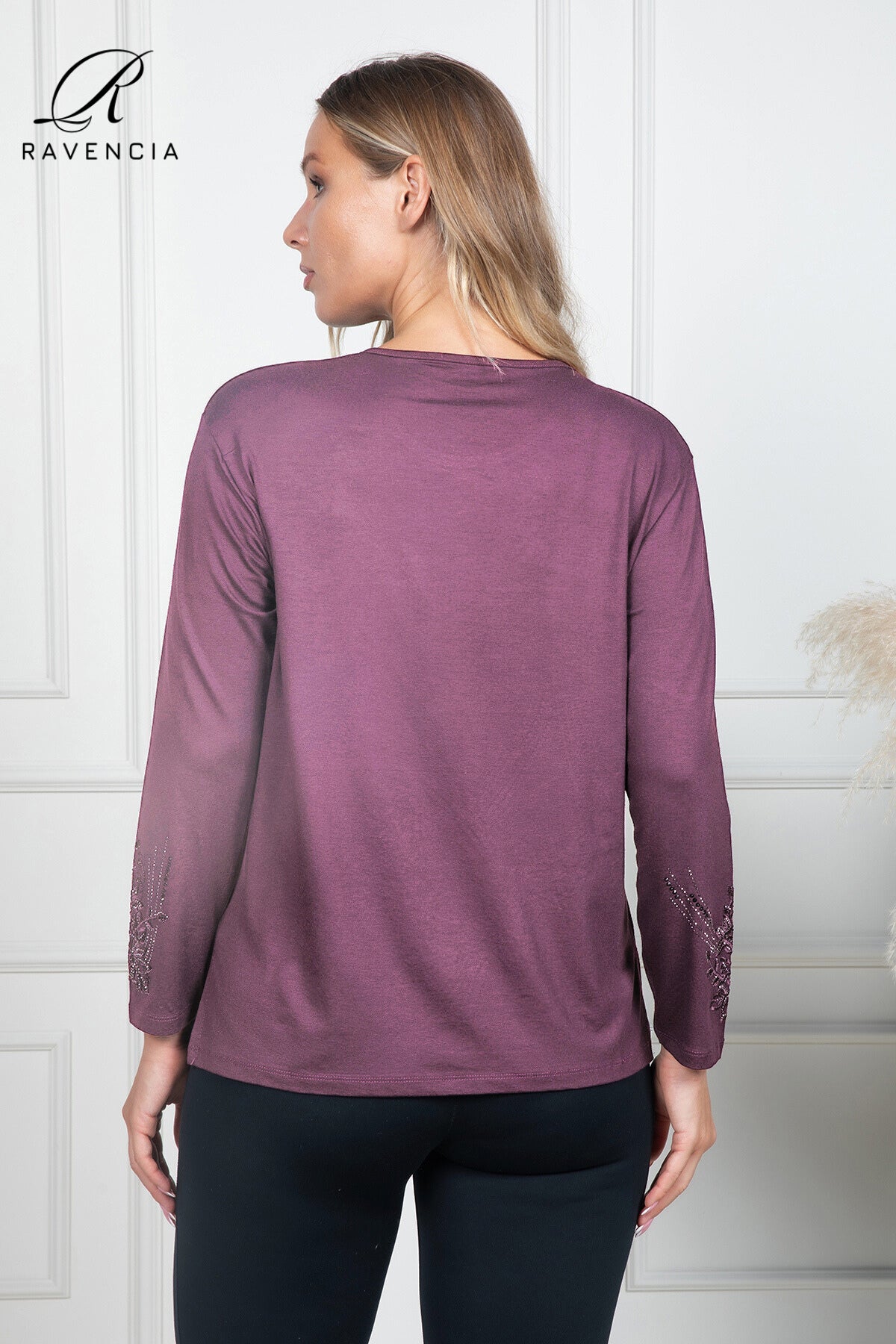 Kadın Orta Yaş Ve Üzeri Kaplama Çiçek Desenli Taşlı Işlemeli Likralı Anne Penye Bluz