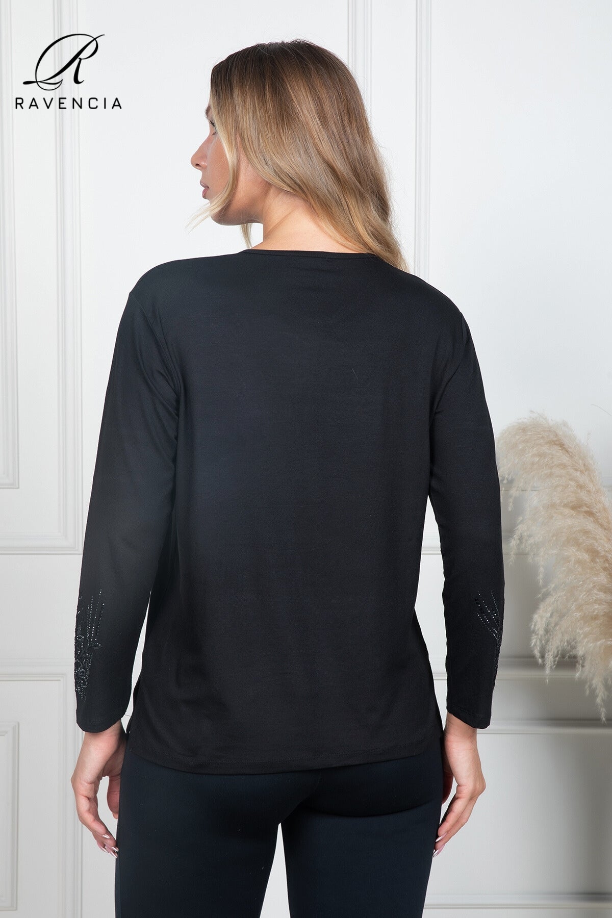 Kadın Orta Yaş Ve Üzeri Kaplama Çiçek Desenli Taşlı Işlemeli Likralı Anne Penye Bluz