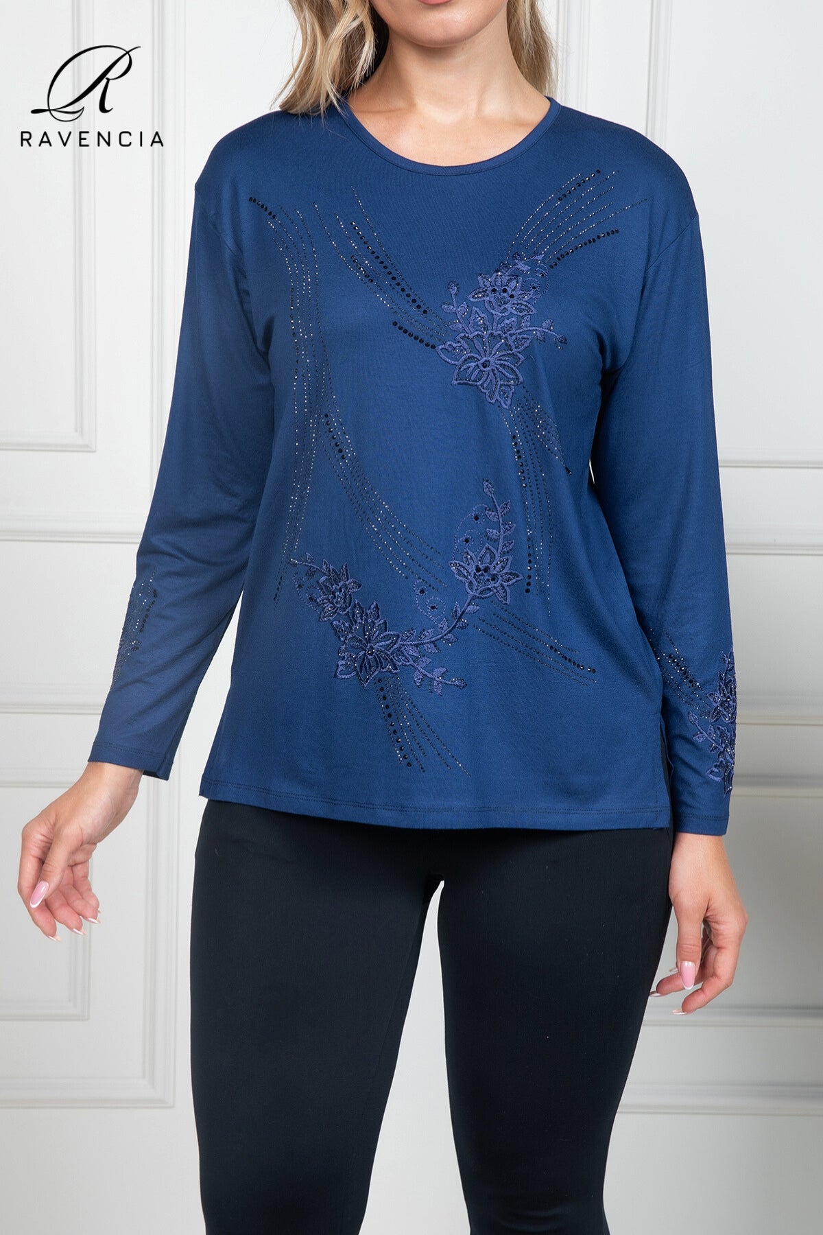 Kadın Orta Yaş Ve Üzeri Kaplama Çiçek Desenli Taşlı Işlemeli Likralı Anne Penye Bluz