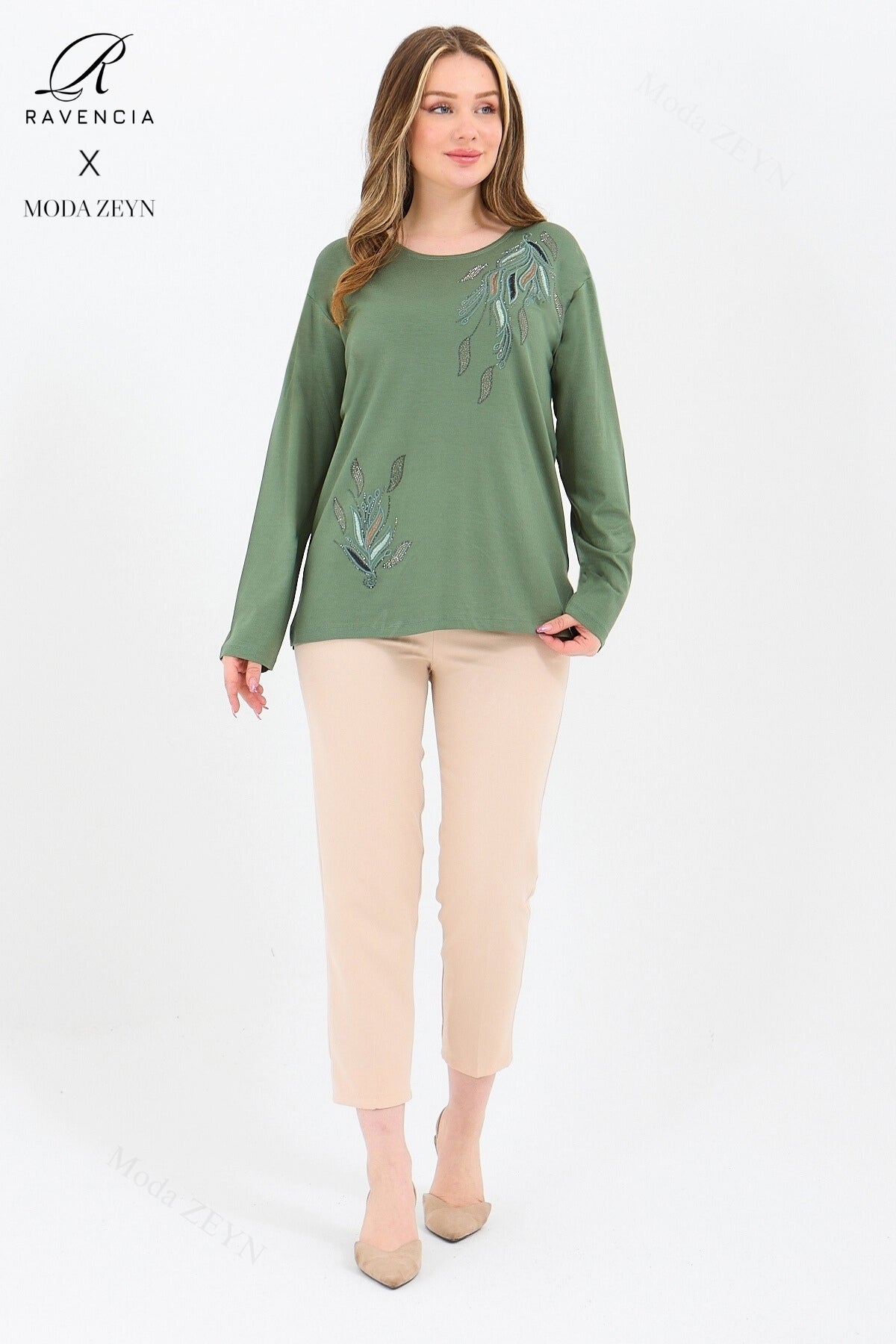 Kadın Viskon Renkli Yaprak Desen Taşlı İşlemeli Likralı Anne Penye Bluz