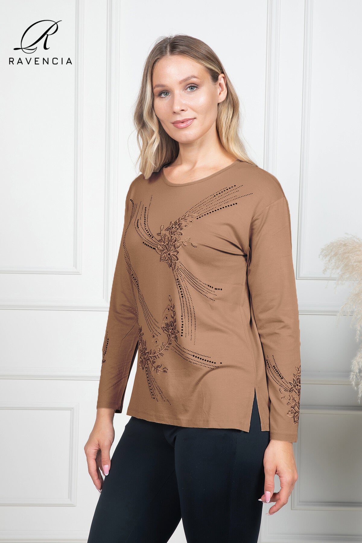 Kadın Orta Yaş Ve Üzeri Kaplama Çiçek Desenli Taşlı Işlemeli Likralı Anne Penye Bluz