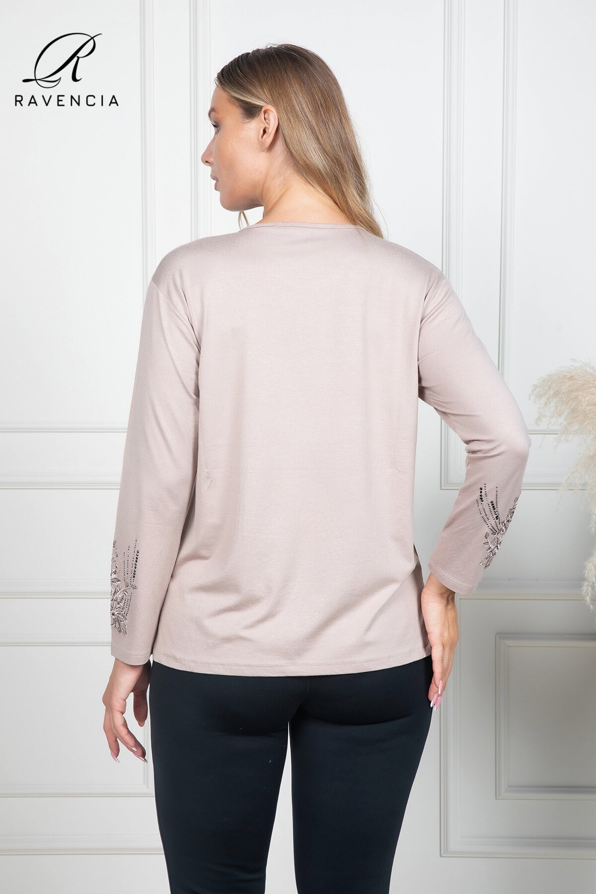 Kadın Orta Yaş Ve Üzeri Kaplama Çiçek Desenli Taşlı Işlemeli Likralı Anne Penye Bluz