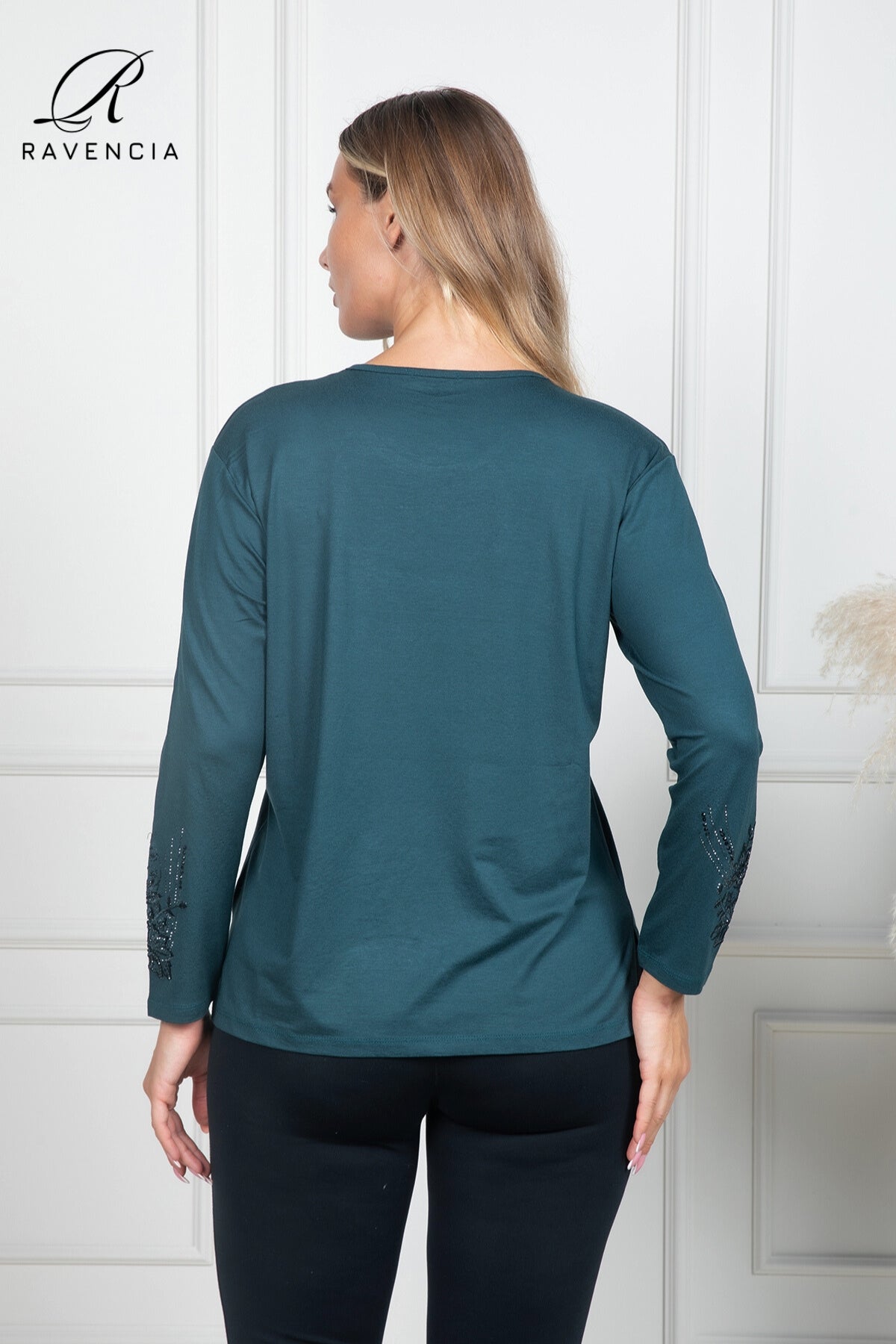 Kadın Orta Yaş Ve Üzeri Kaplama Çiçek Desenli Taşlı Işlemeli Likralı Anne Penye Bluz