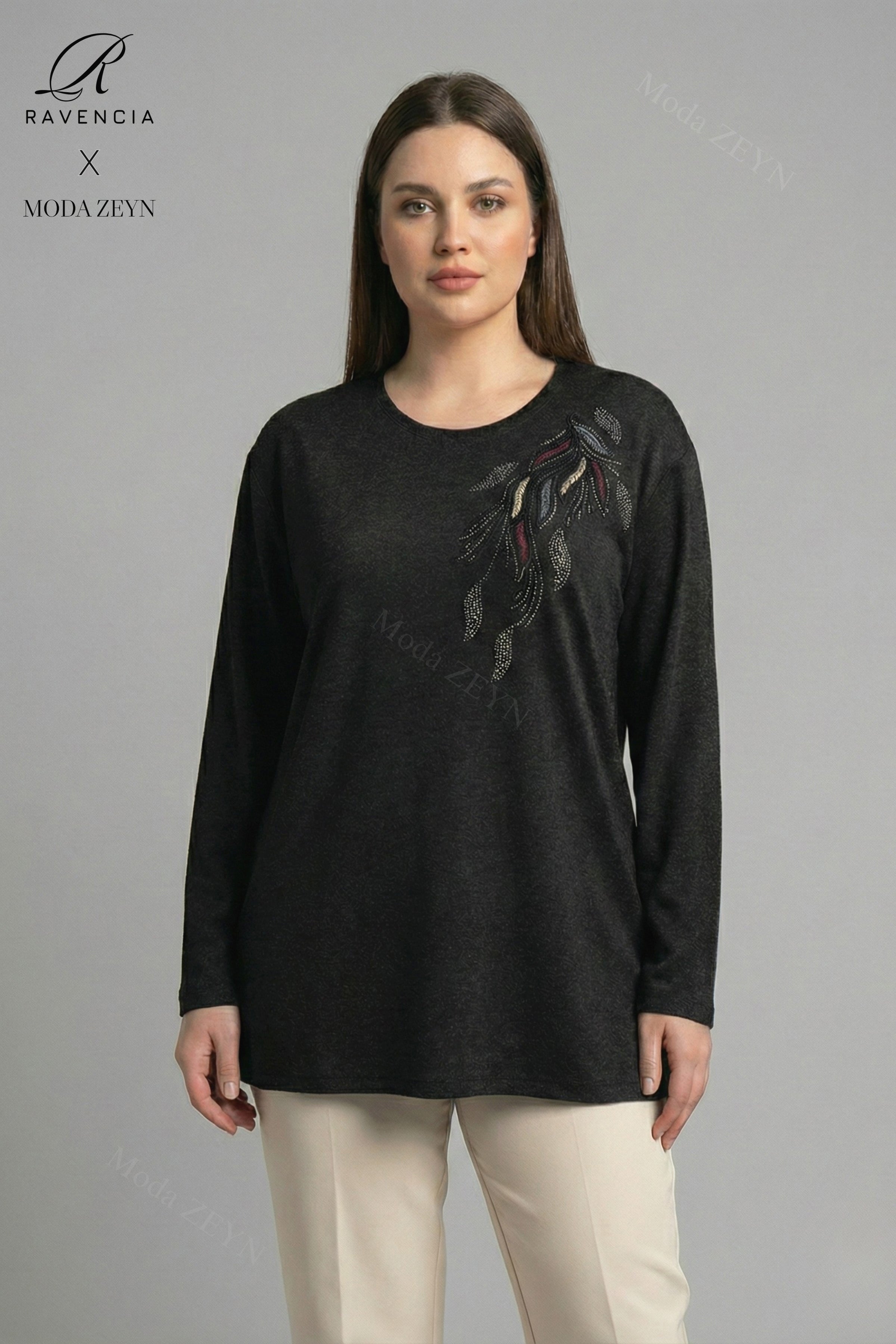 Kadın Büyük Beden Renkli Yaprak Desenli Taşlı Likralı Yırtmaçlı Yün Viskon Anne Penye Bluz