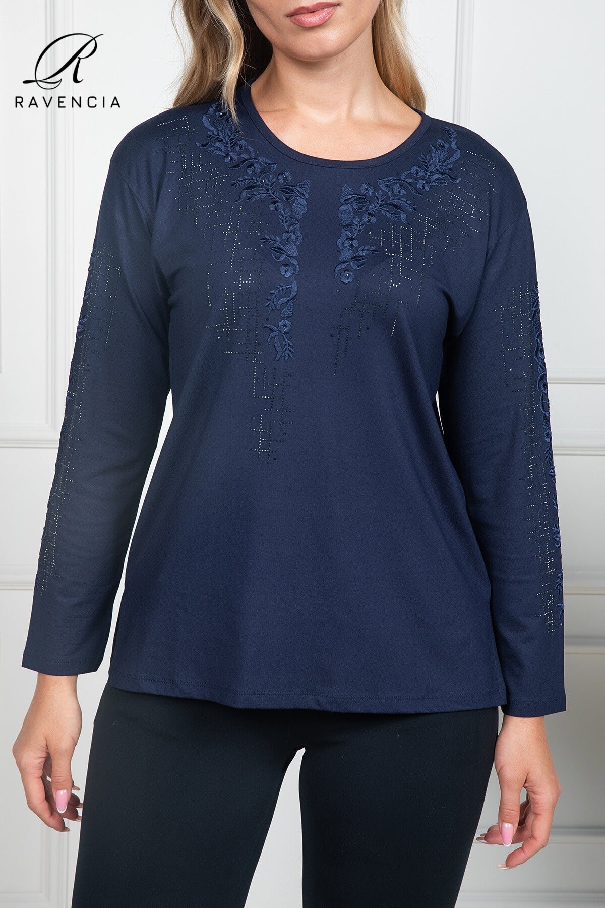 Kadın Orta Yaş Ve Üzeri Viskon Kumaş Çiçek Desenli Taşlı Işlemeli Likralı Bordo Anne Penye Bluz