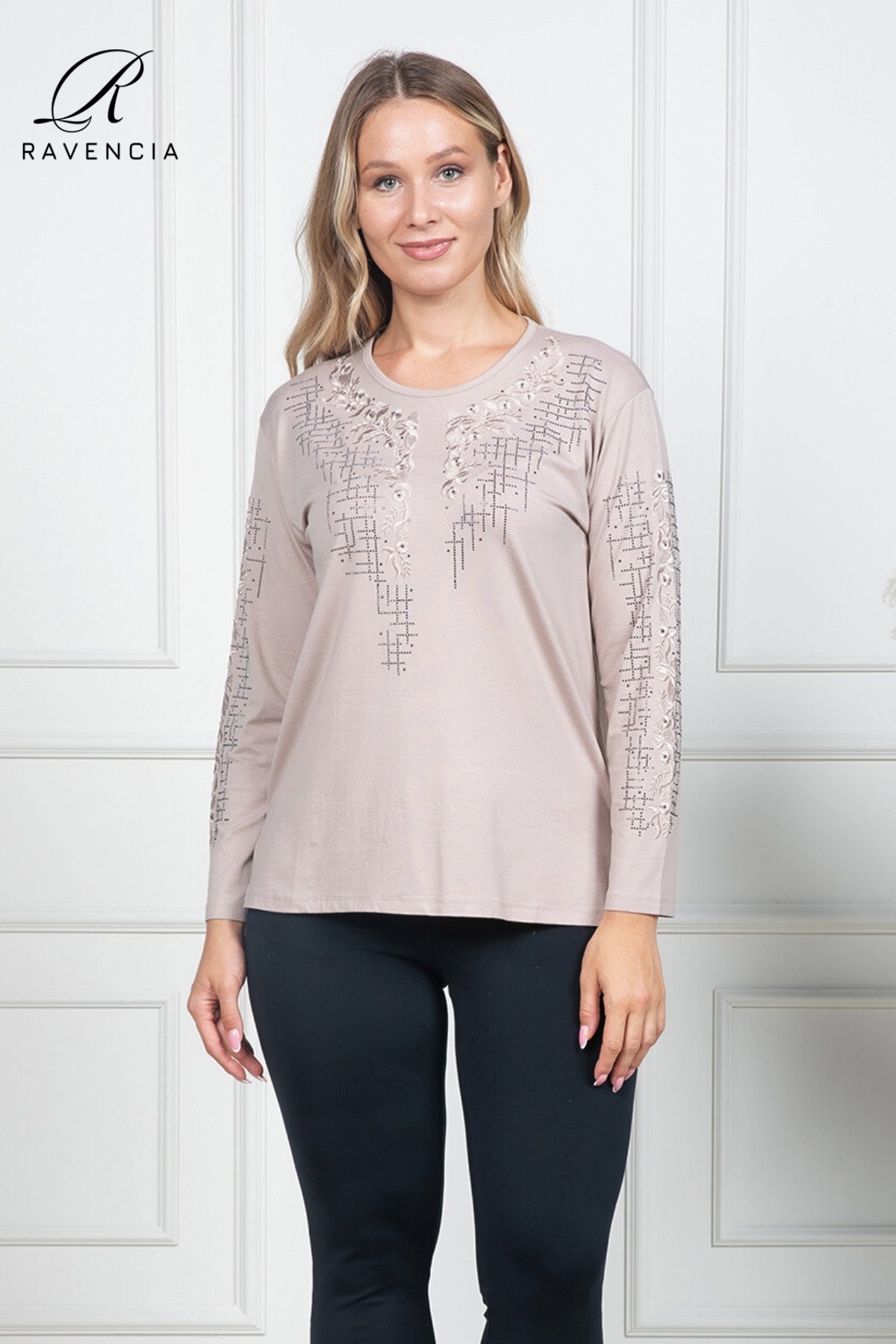 Kadın Orta Yaş Ve Üzeri Viskon Kumaş Çiçek Desenli Taşlı Işlemeli Likralı Bordo Anne Penye Bluz