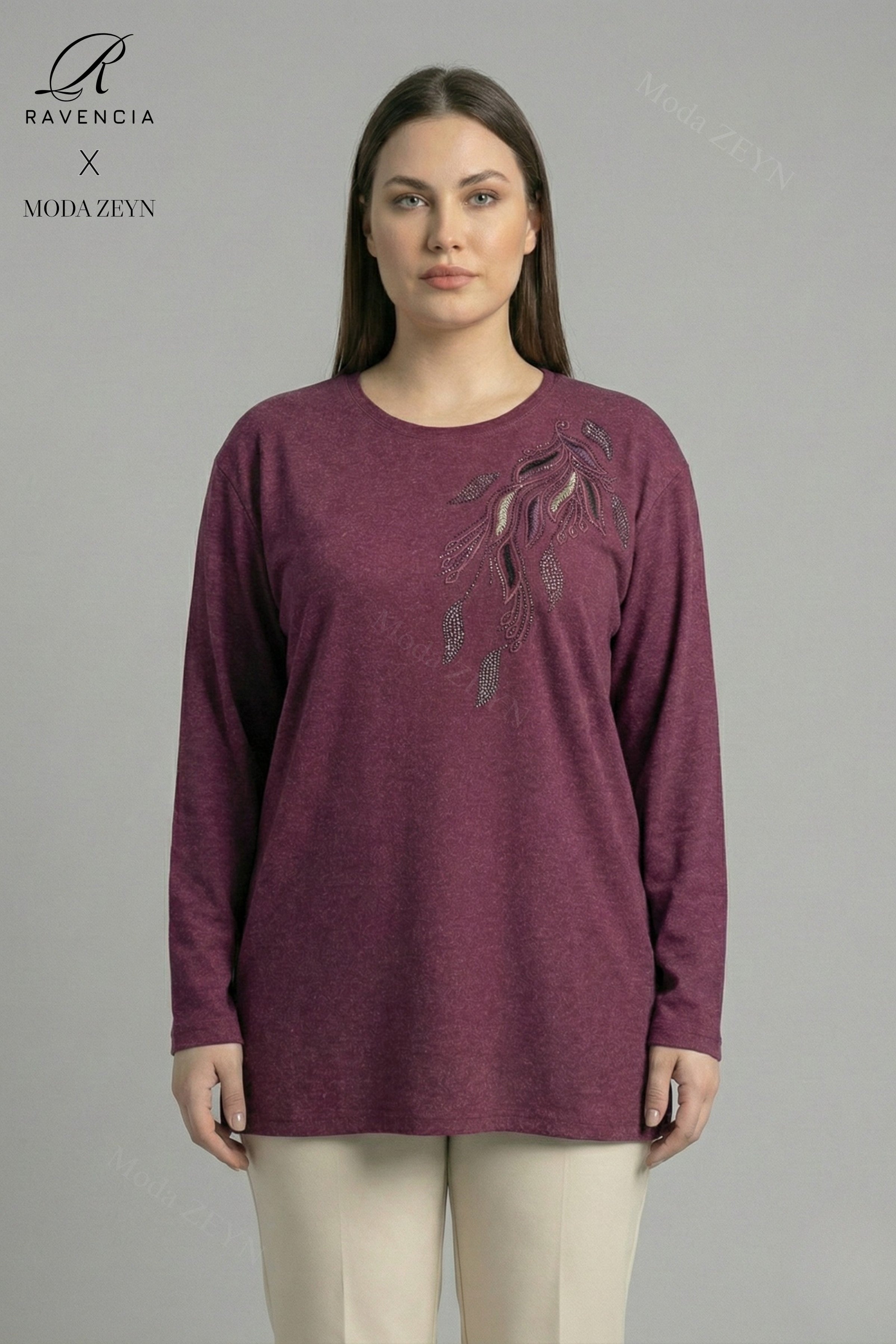 Kadın Büyük Beden Renkli Yaprak Desenli Taşlı Likralı Yırtmaçlı Yün Viskon Anne Penye Bluz