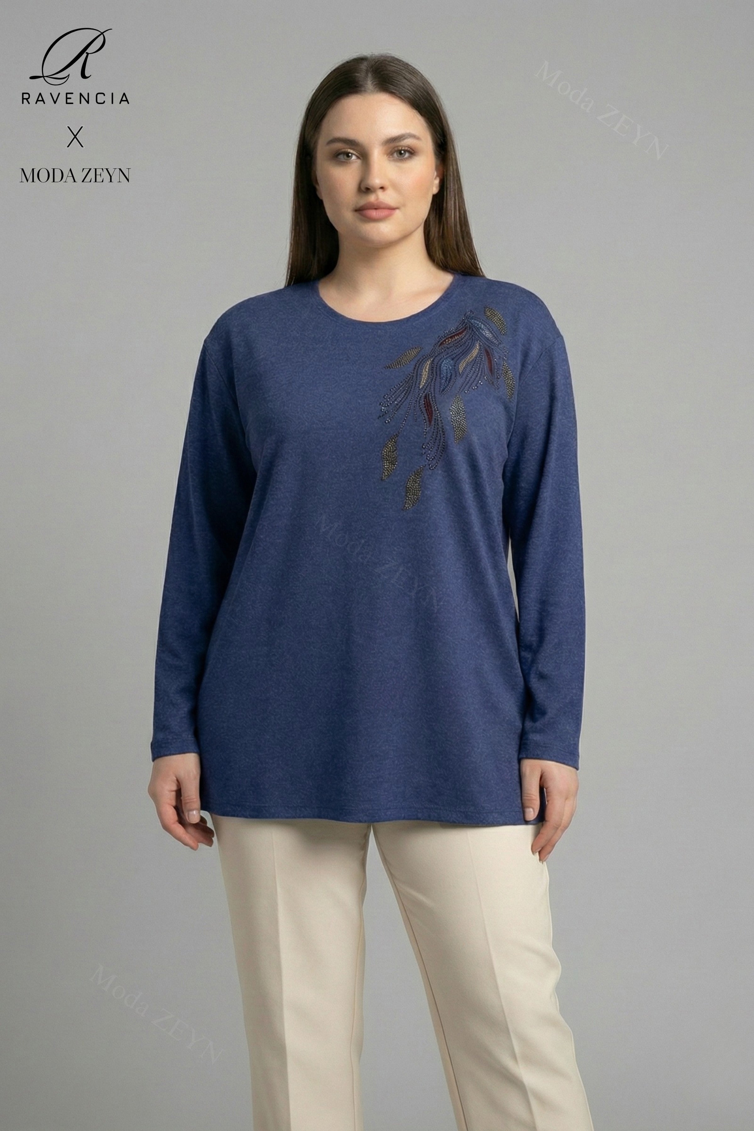 Kadın Büyük Beden Renkli Yaprak Desenli Taşlı Likralı Yırtmaçlı Yün Viskon Anne Penye Bluz