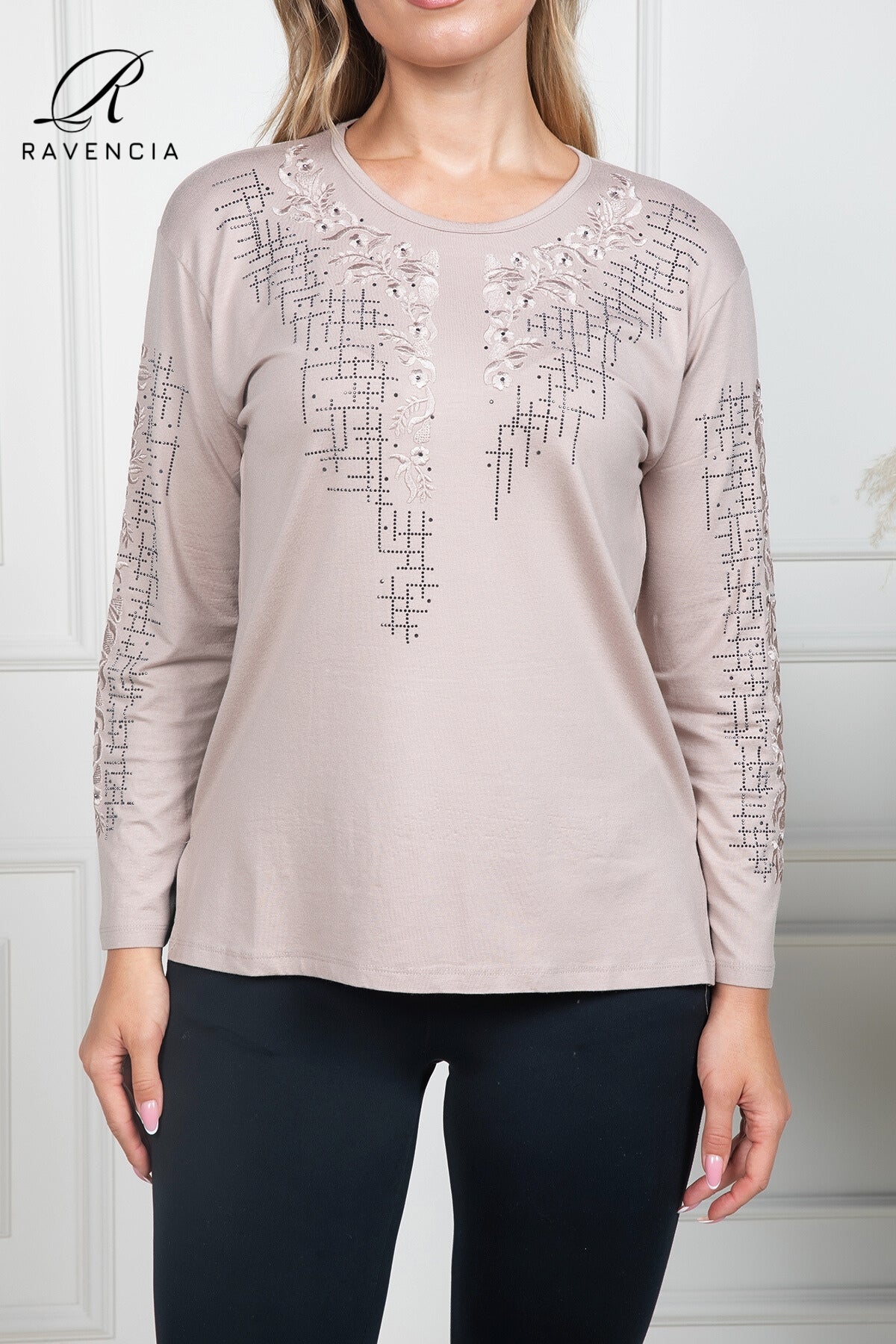 Kadın Orta Yaş Ve Üzeri Viskon Kumaş Çiçek Desenli Taşlı Işlemeli Likralı Bordo Anne Penye Bluz