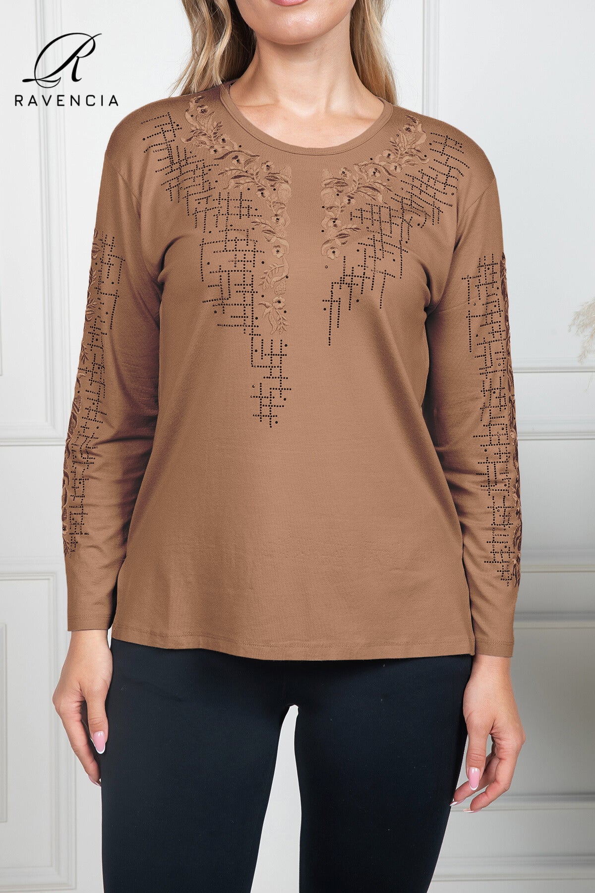 Kadın Orta Yaş Ve Üzeri Viskon Kumaş Çiçek Desenli Taşlı Işlemeli Likralı Bordo Anne Penye Bluz