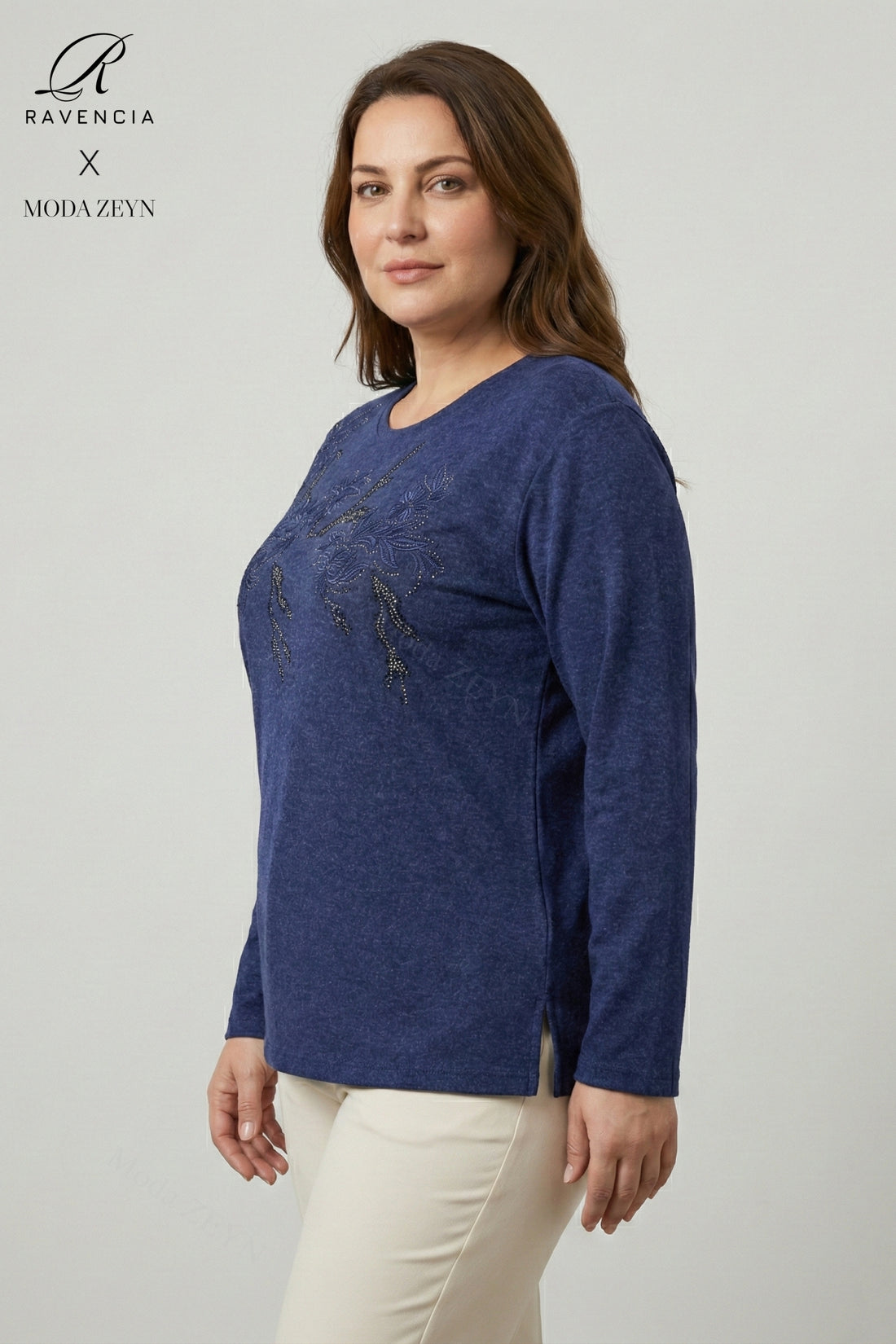 Kadın Ağaç Desen Taşlı Likralı Yırtmaçlı Yün Viskon Anne Penye Bluz