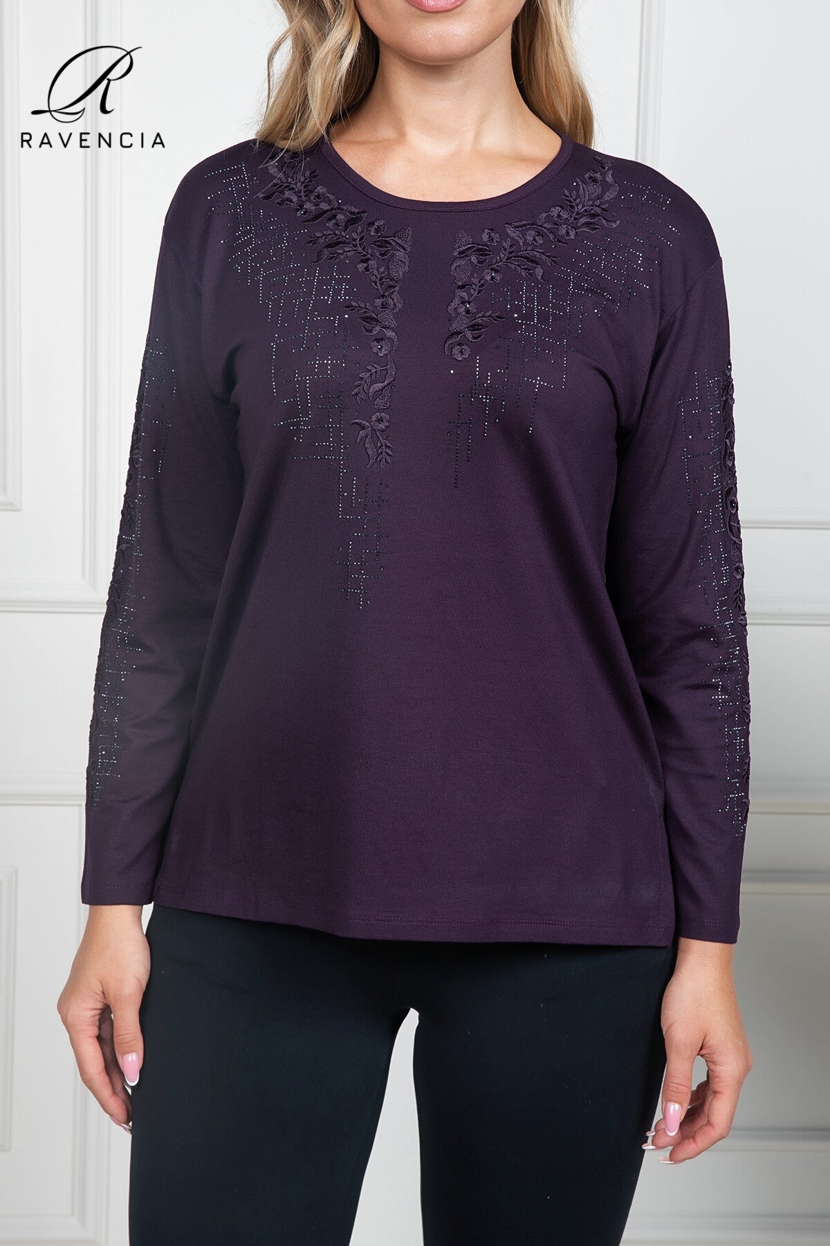 Kadın Orta Yaş Ve Üzeri Viskon Kumaş Çiçek Desenli Taşlı Işlemeli Likralı Bordo Anne Penye Bluz